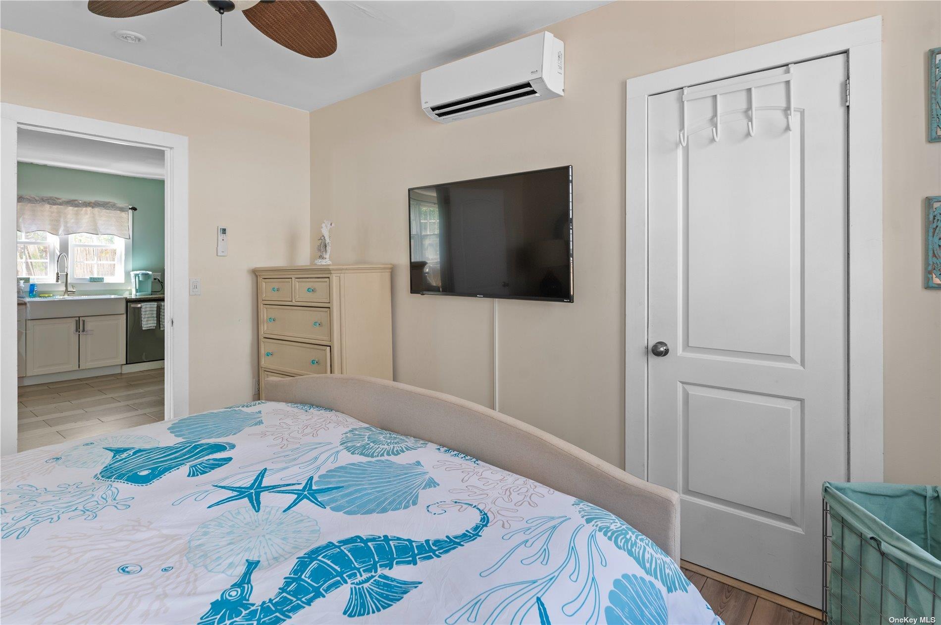 180 Cottage Walk Ocean Beach Ocean Beach, NY 11770