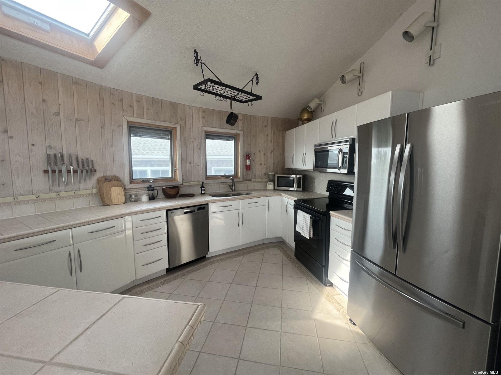 85 Bungalow Walk Ocean Beach Ocean Beach, NY 11770