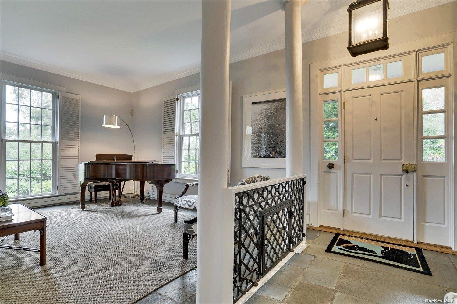 5 Shinnecock Road Quogue Quogue, NY 11959