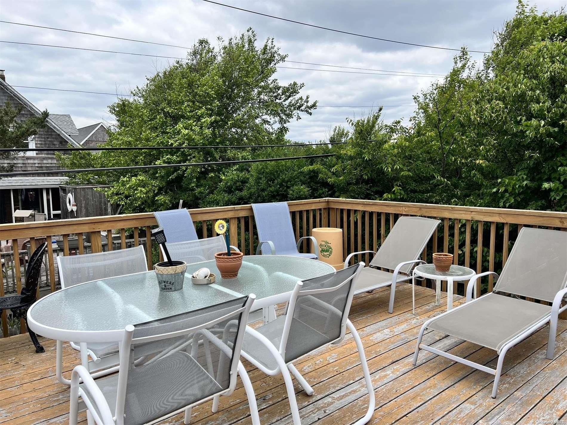 63 Bungalow Walk Ocean Beach Ocean Beach, NY 11770