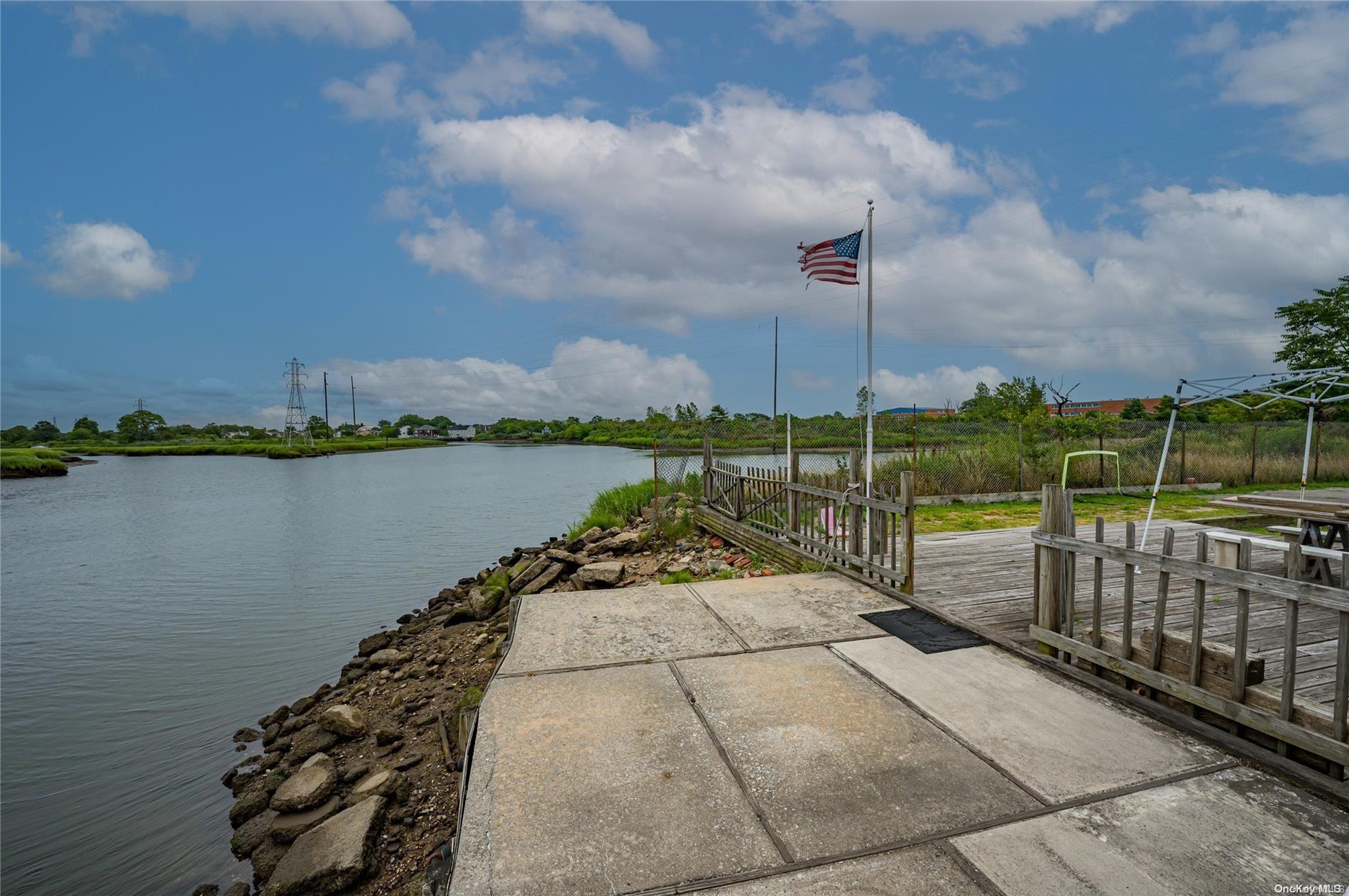 7 Reyem Drive Hempstead Hempstead, NY 11559