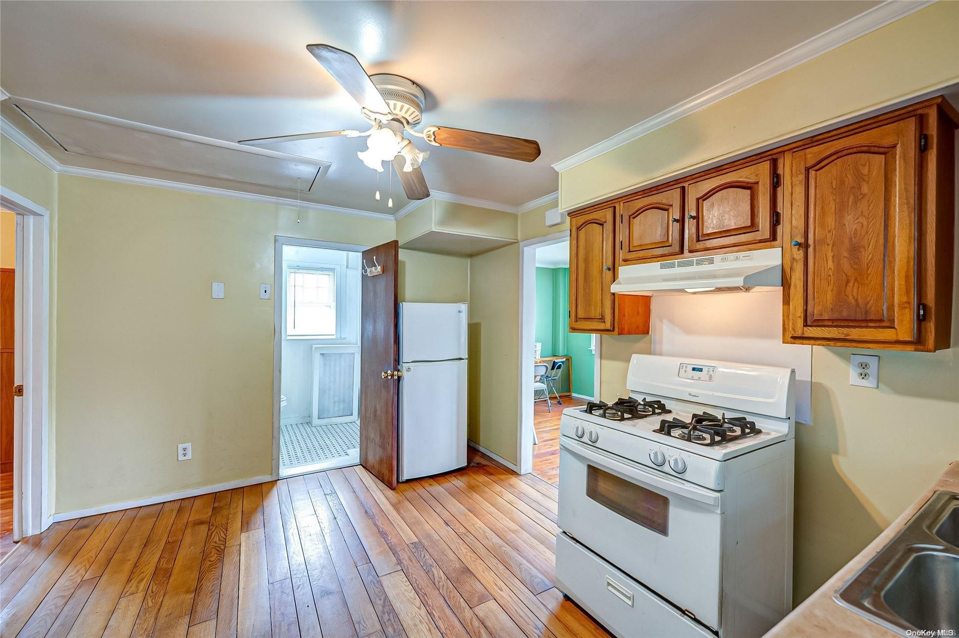 7 Reyem Drive Hempstead Hempstead, NY 11559