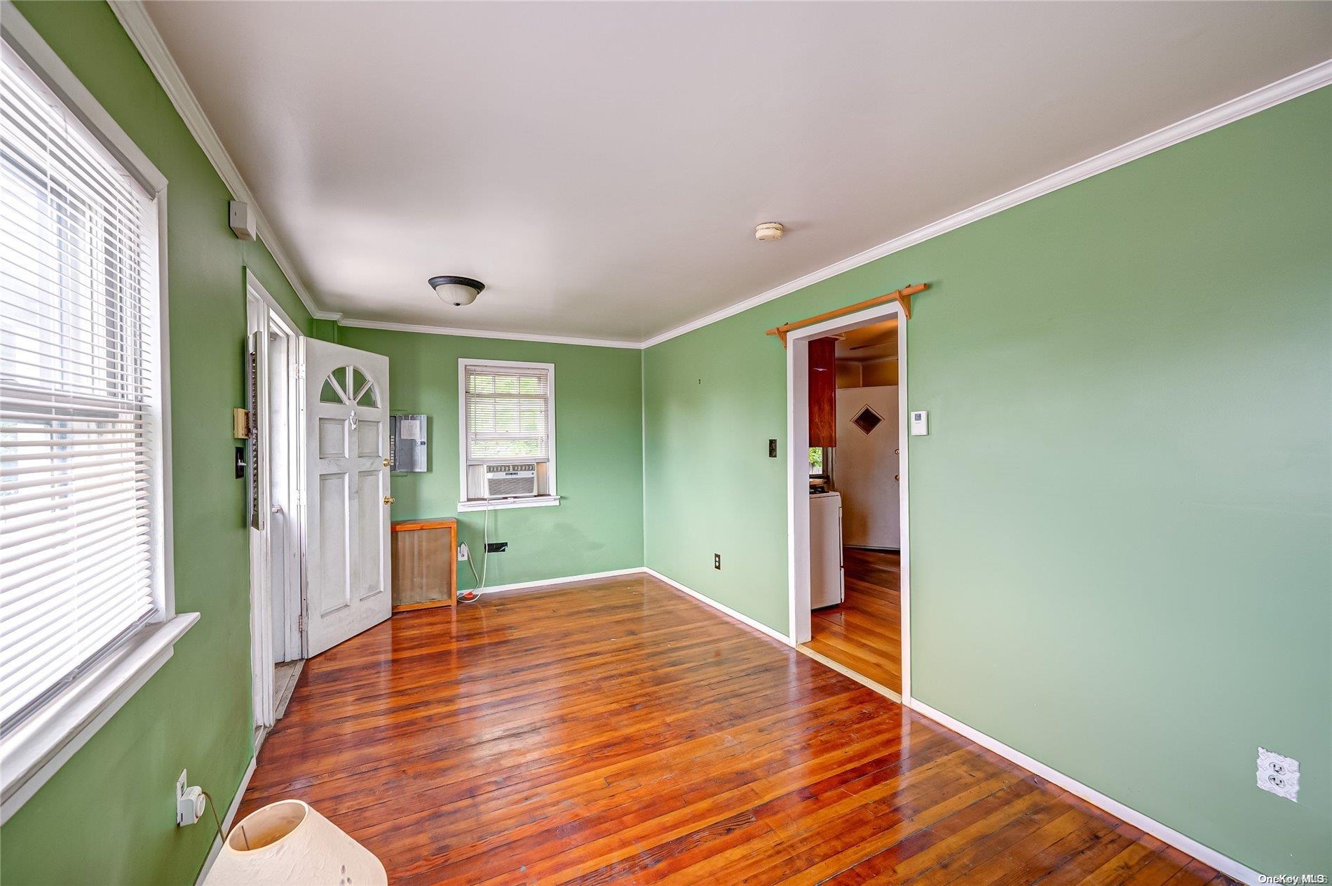 7 Reyem Drive Hempstead Hempstead, NY 11559