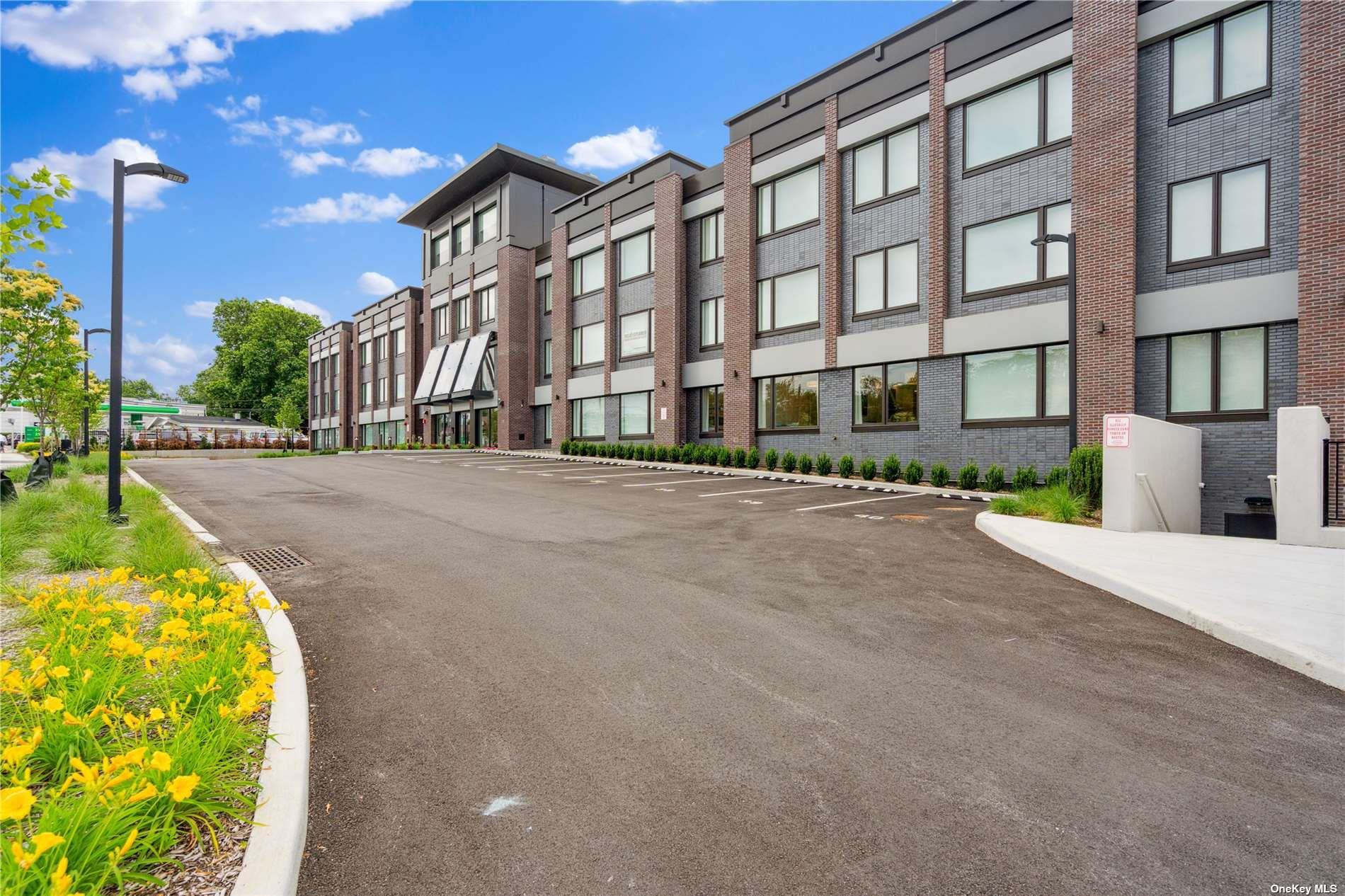 218 Middle Neck Road 205 Great Neck Great Neck, NY 11021