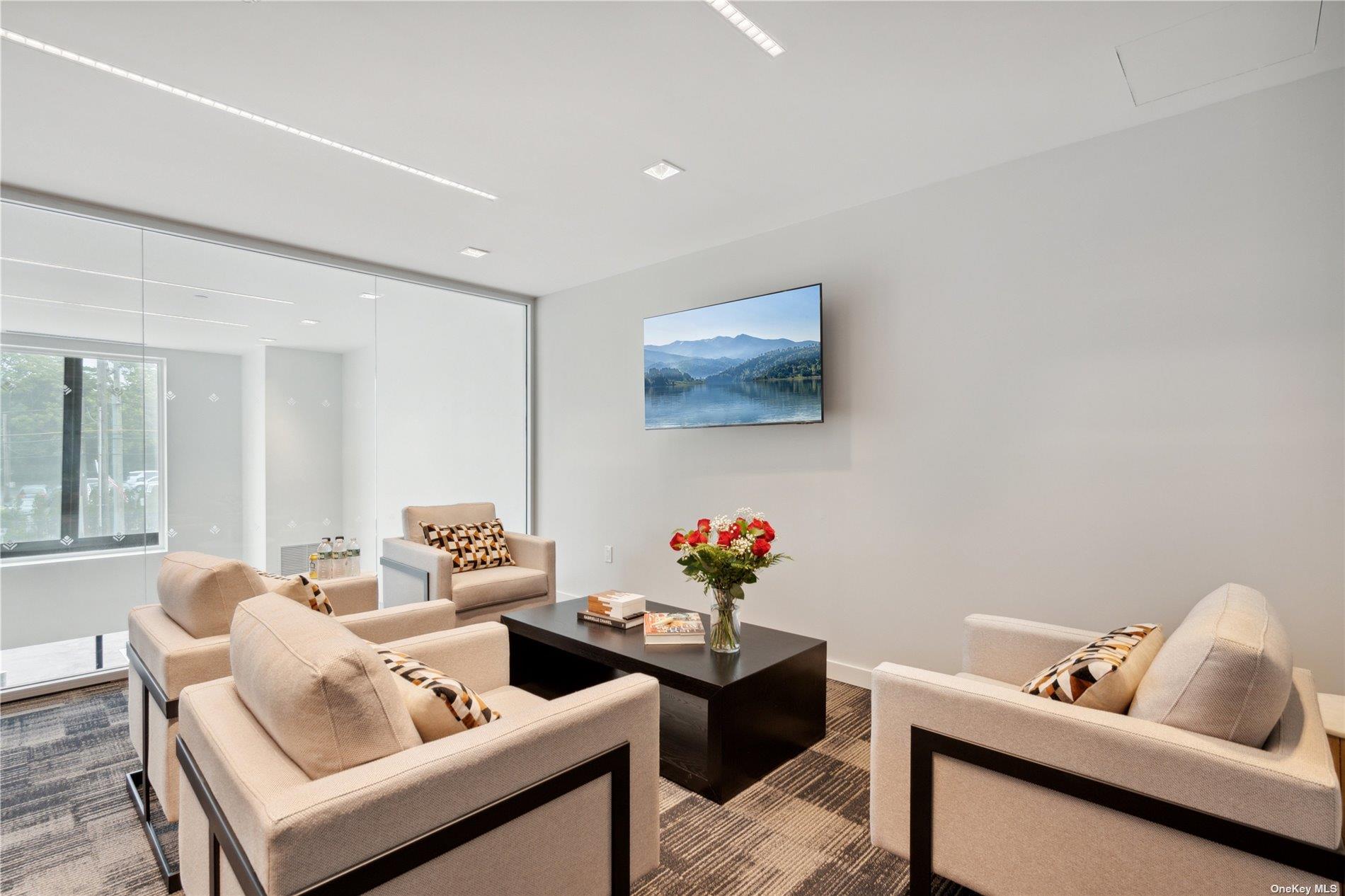 218 Middle Neck Road 107 Great Neck Great Neck, NY 11021