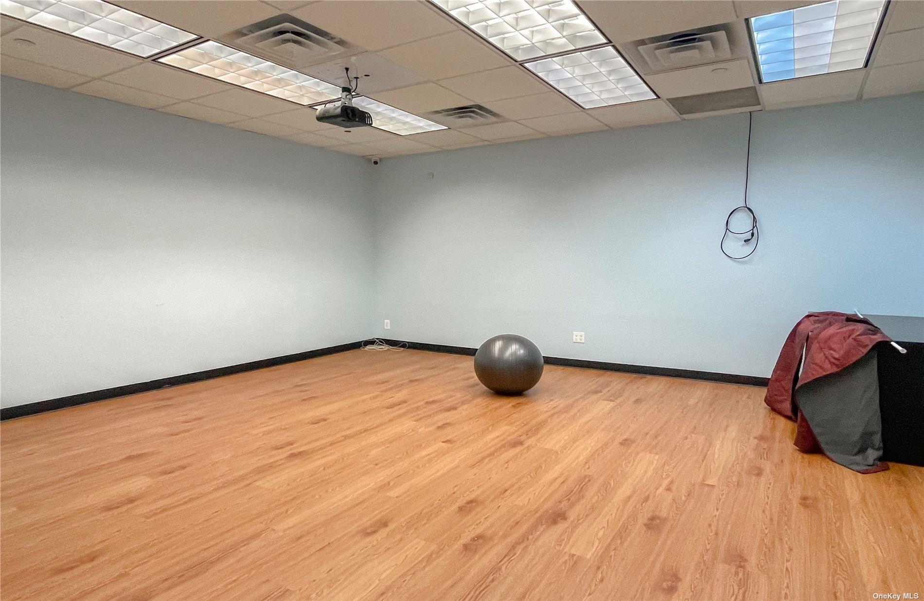 136-20 38th Avenue 4A-1 Flushing Flushing, NY 11354