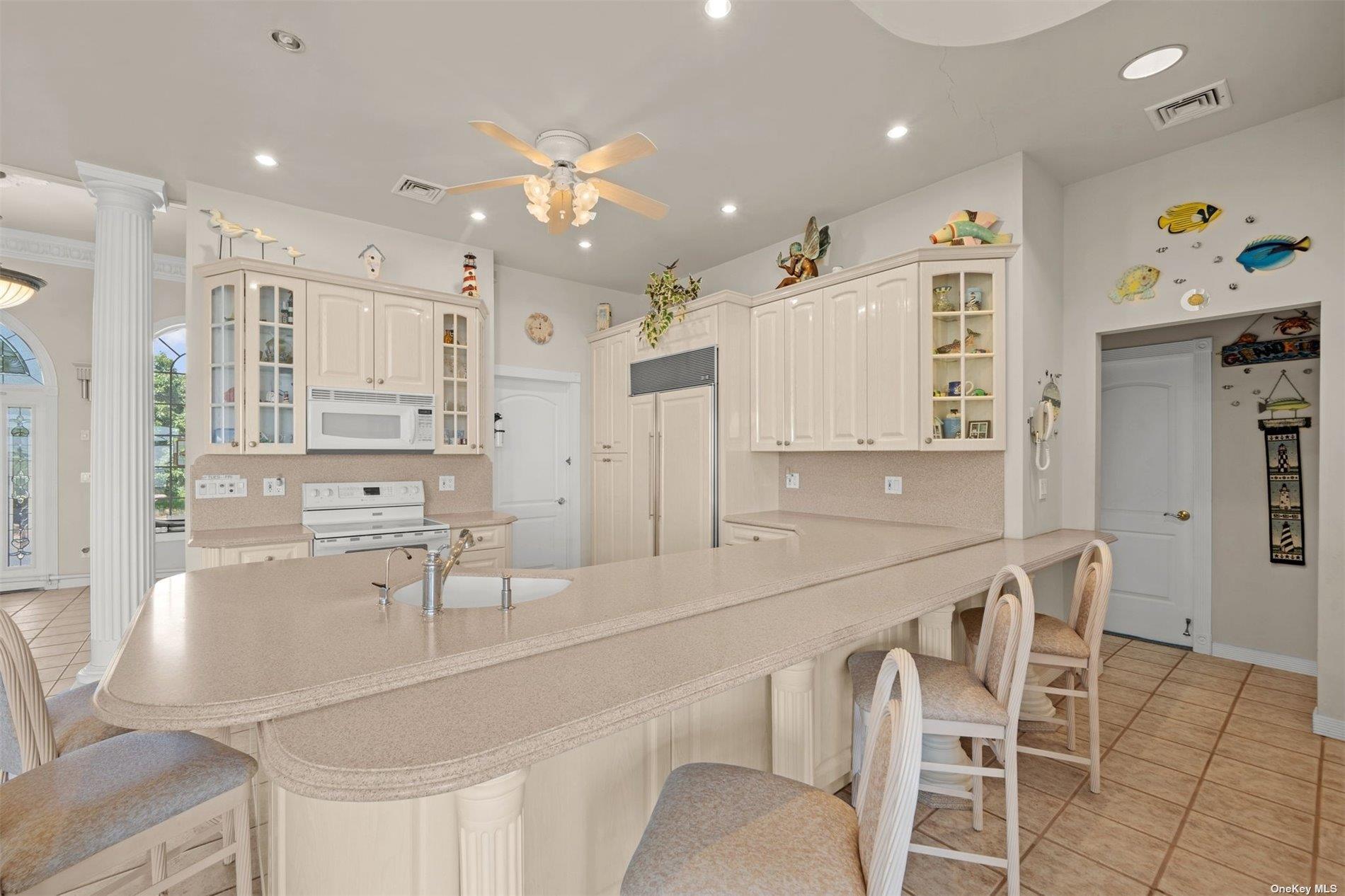 48 S Old Neck Road Center Moriches Center Moriches, NY 11934