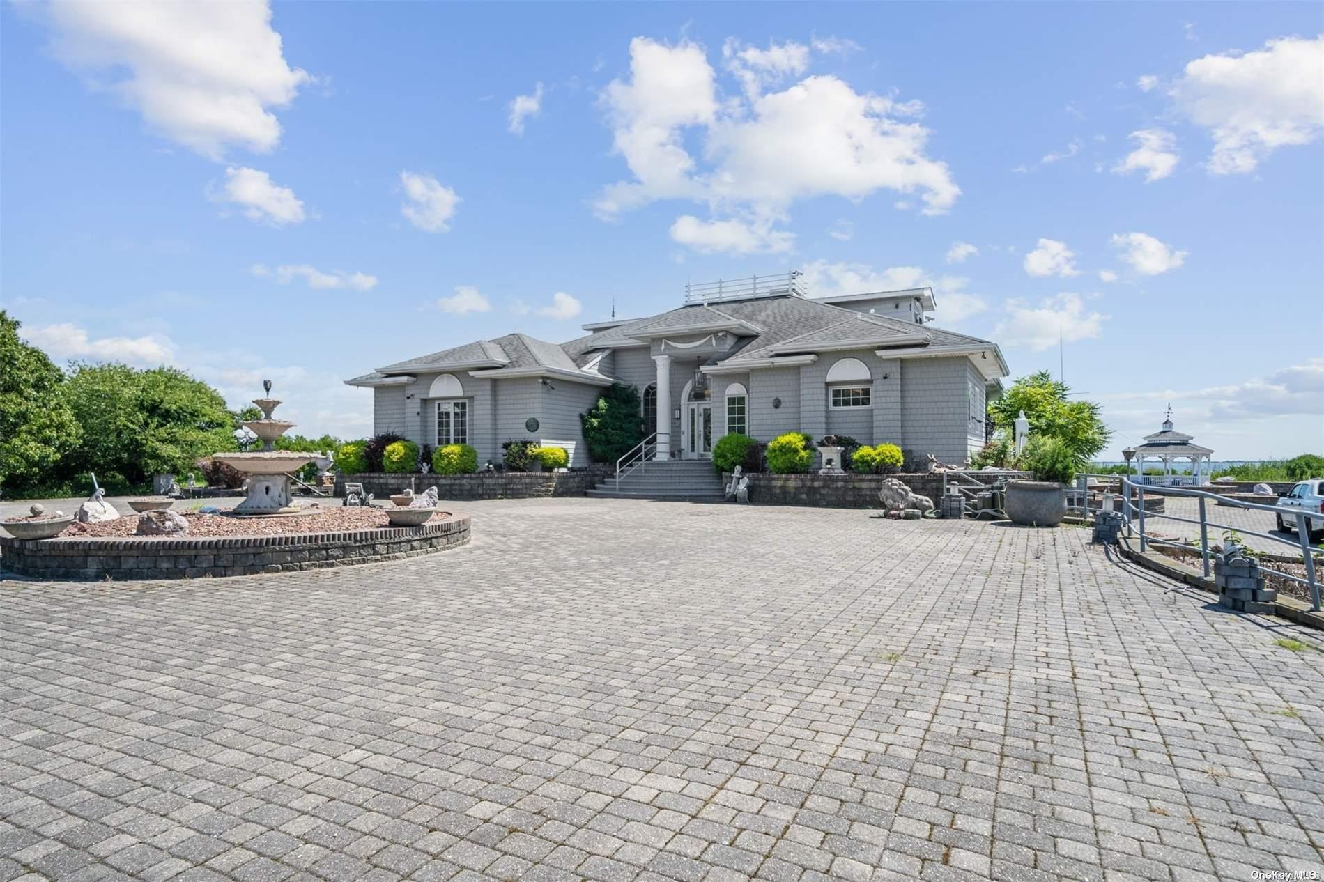 48 S Old Neck Road Center Moriches Center Moriches, NY 11934