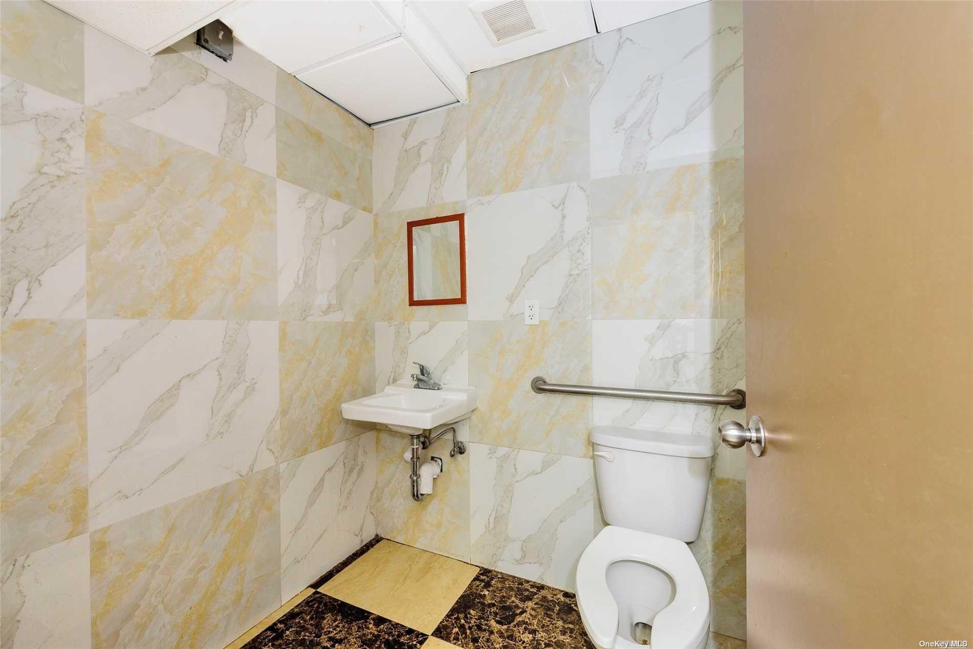 41-42 College Point Boulevard C1 Flushing Flushing, NY 11355