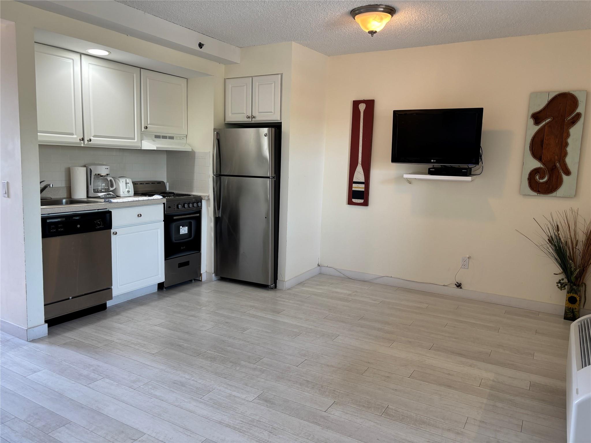 2004 Montauk Highway 1817 Amagansett Amagansett, NY 11930