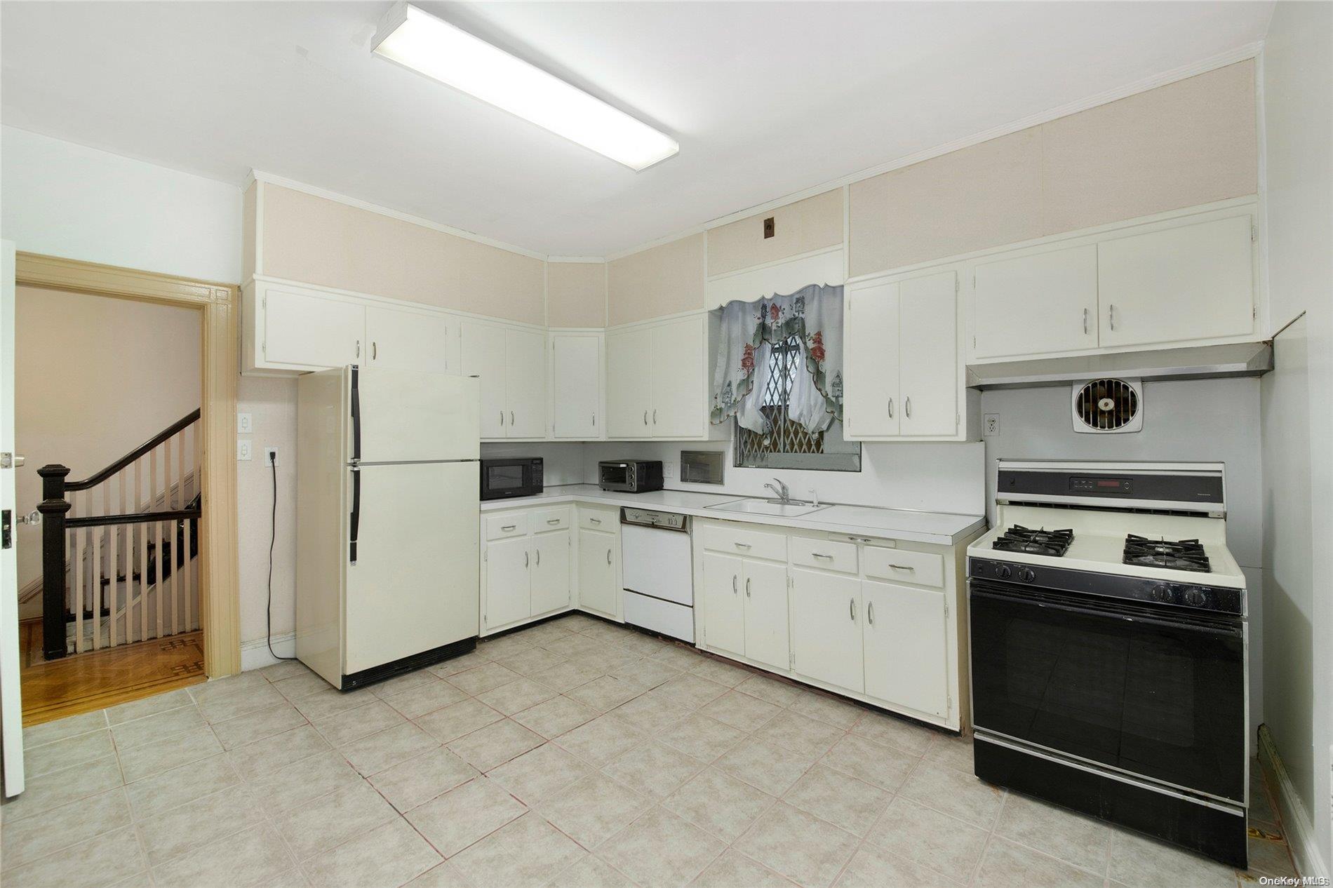 622 Ocean Avenue Brooklyn, NY 11226