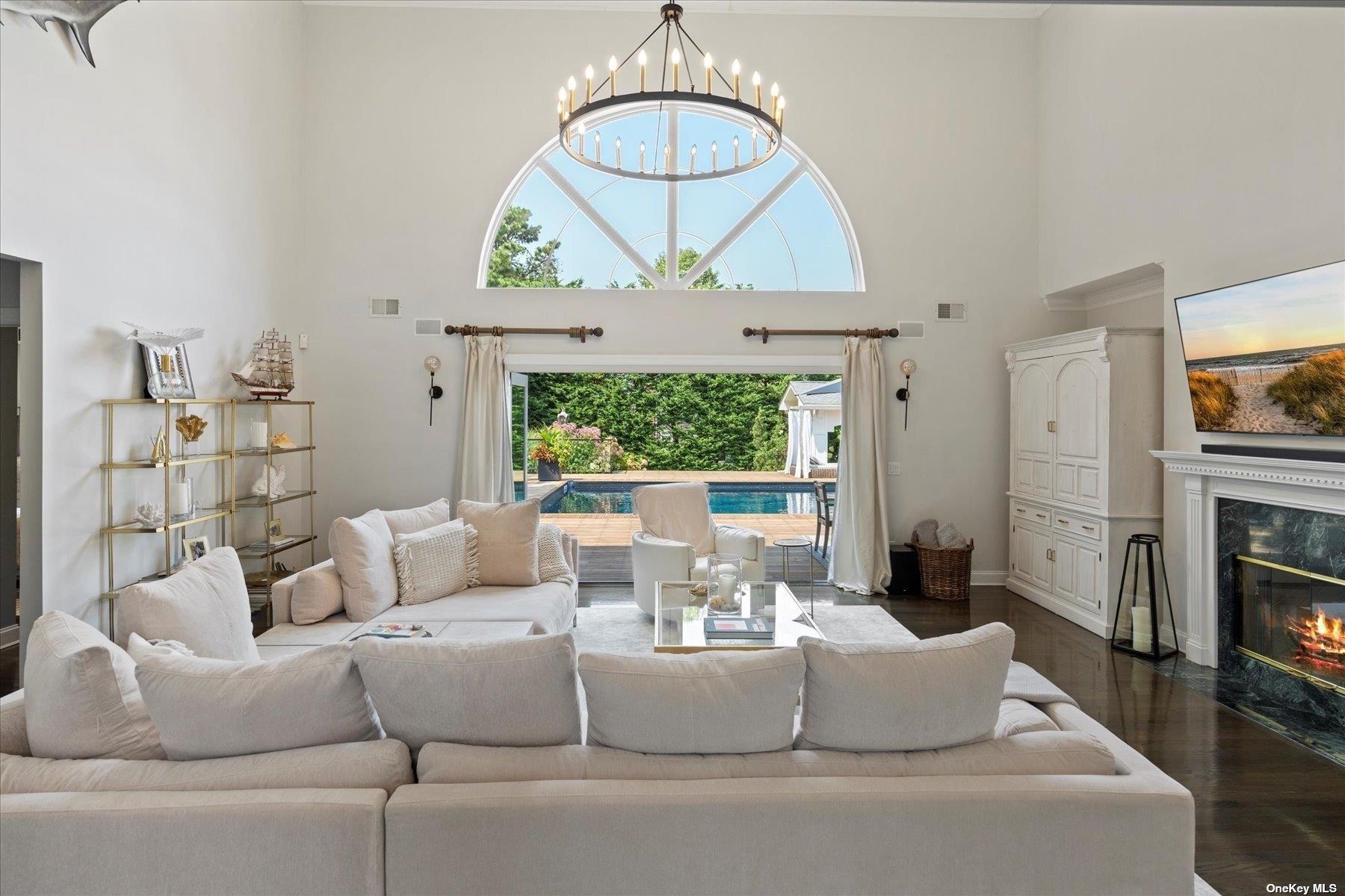 31 Blackwatch Court Southampton Southampton, NY 11968