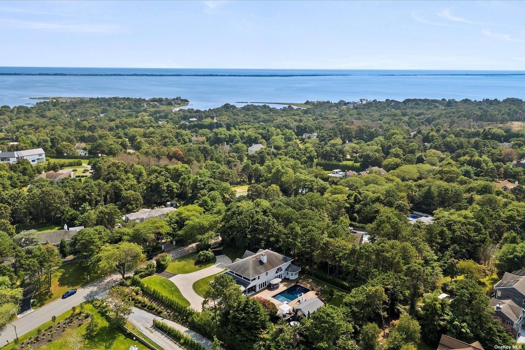 31 Blackwatch Court Southampton Southampton, NY 11968