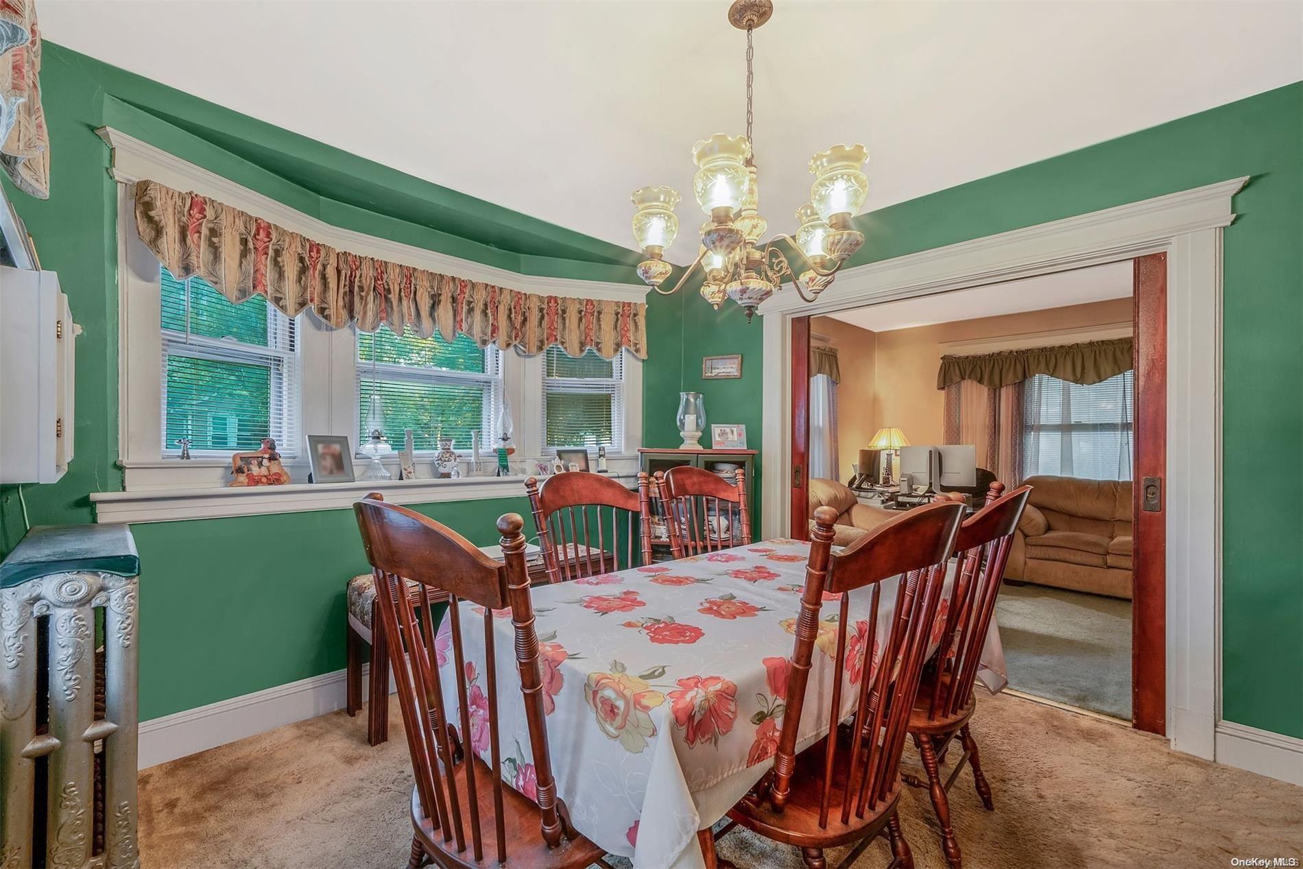 266 Earle Avenue Lynbrook Lynbrook, NY 11563