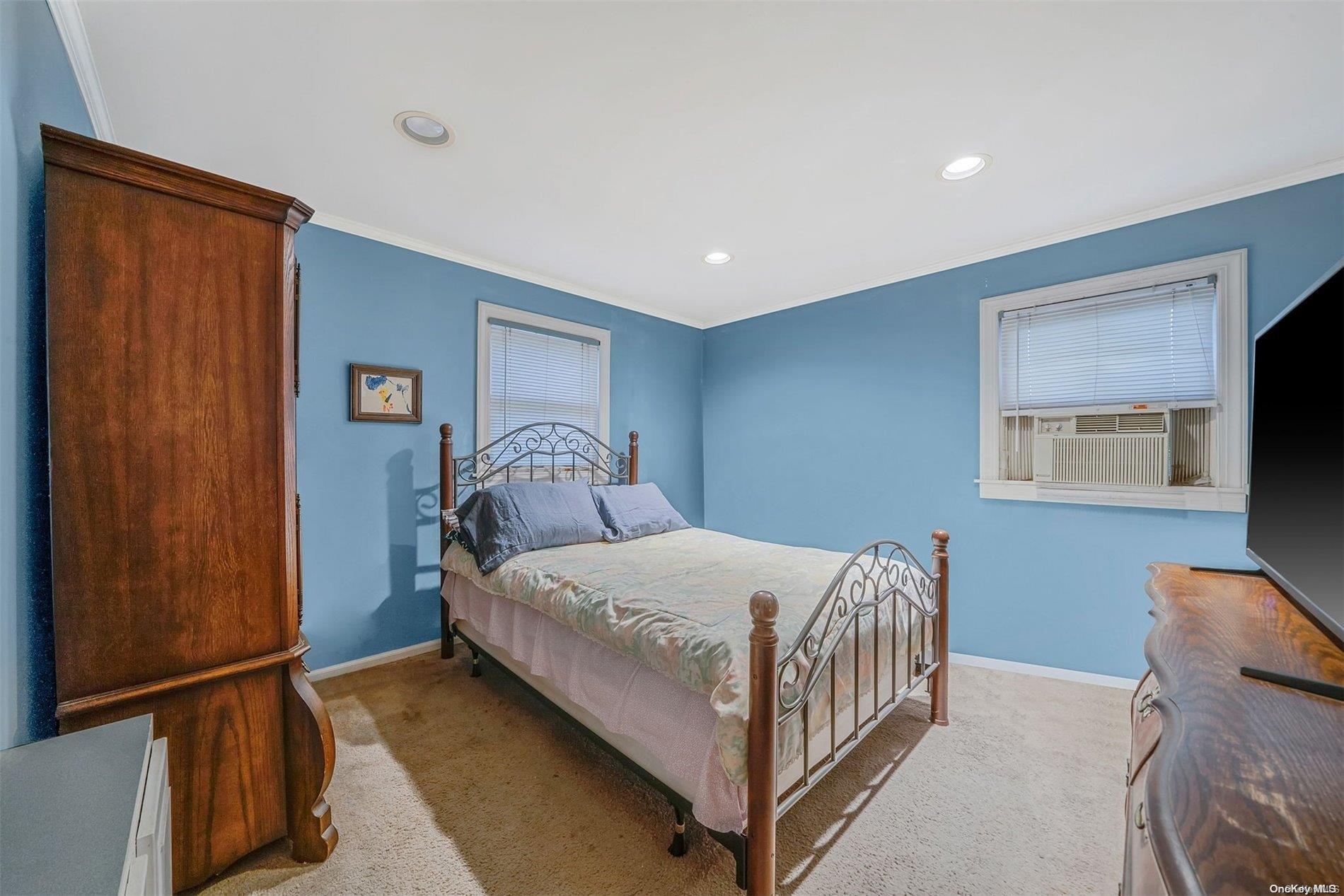 266 Earle Avenue Lynbrook Lynbrook, NY 11563