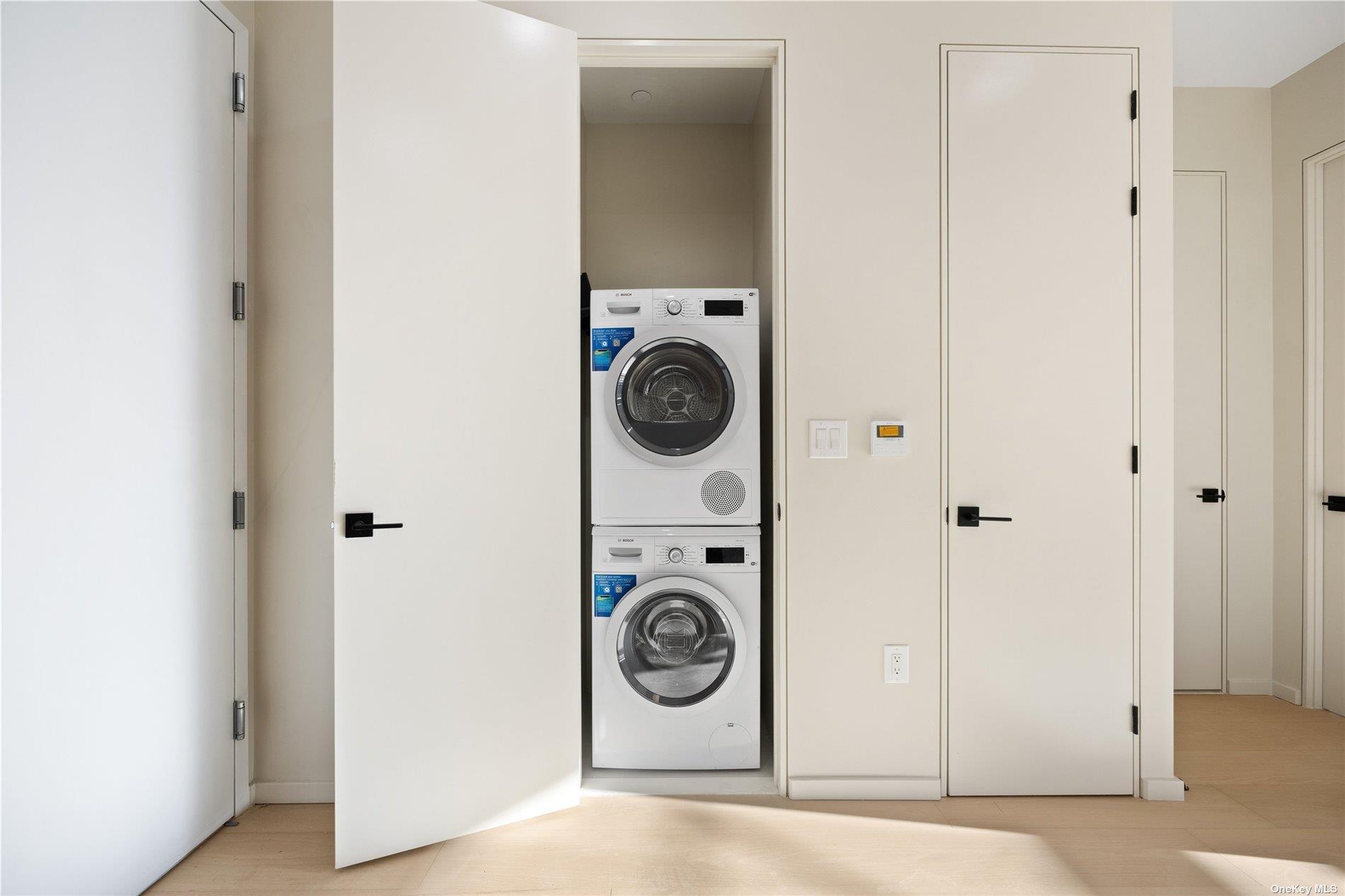 31-16 21st Street 2-J Astoria Astoria, NY 11106