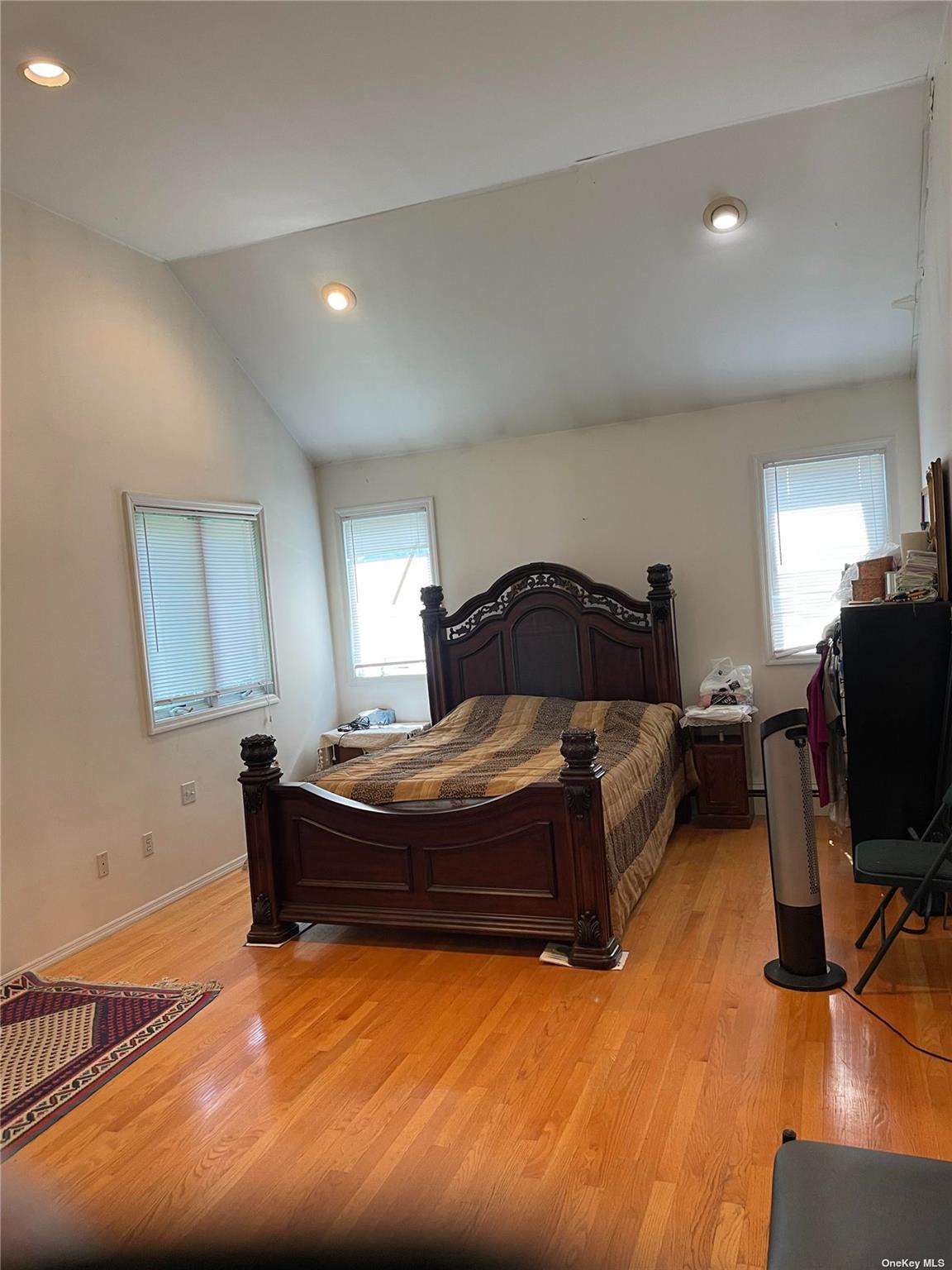 5 Devonshire Lane Great Neck Great Neck, NY 11023