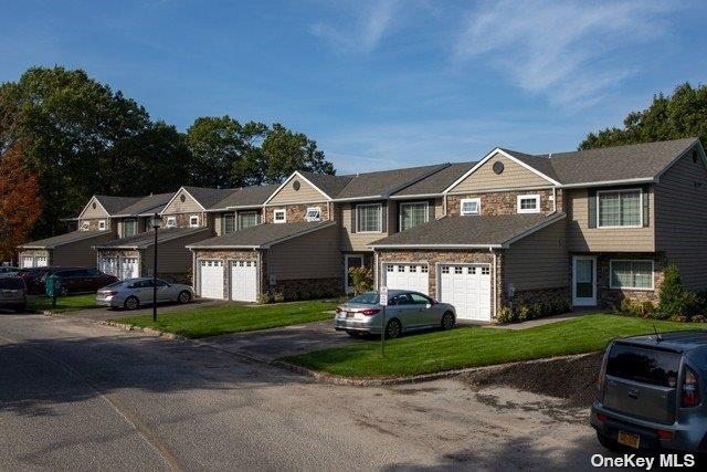 5000 Townhouse Drive 3204 Coram Coram, NY 11727