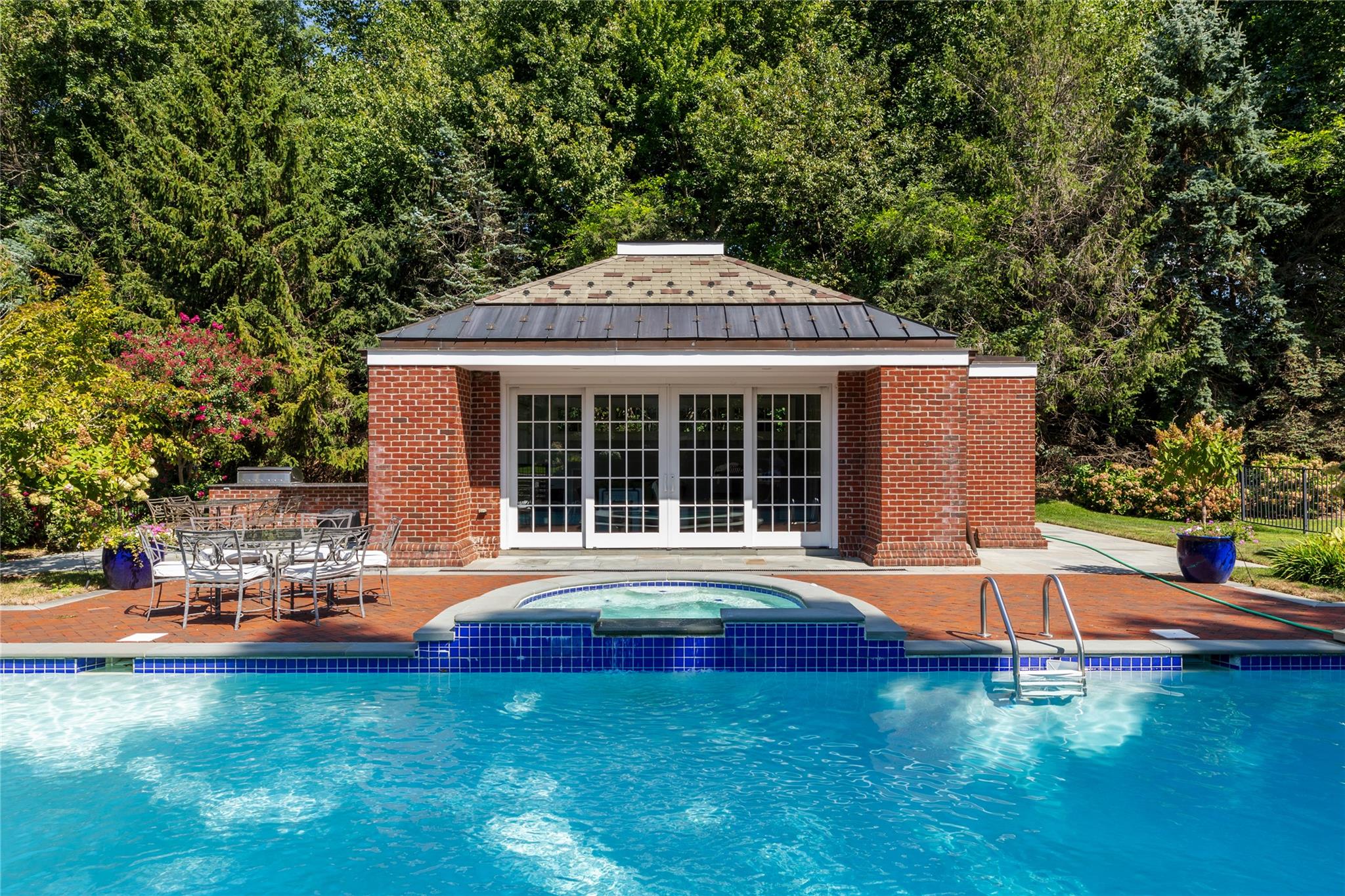 11 Dupont Court Brookville Brookville NY 11548