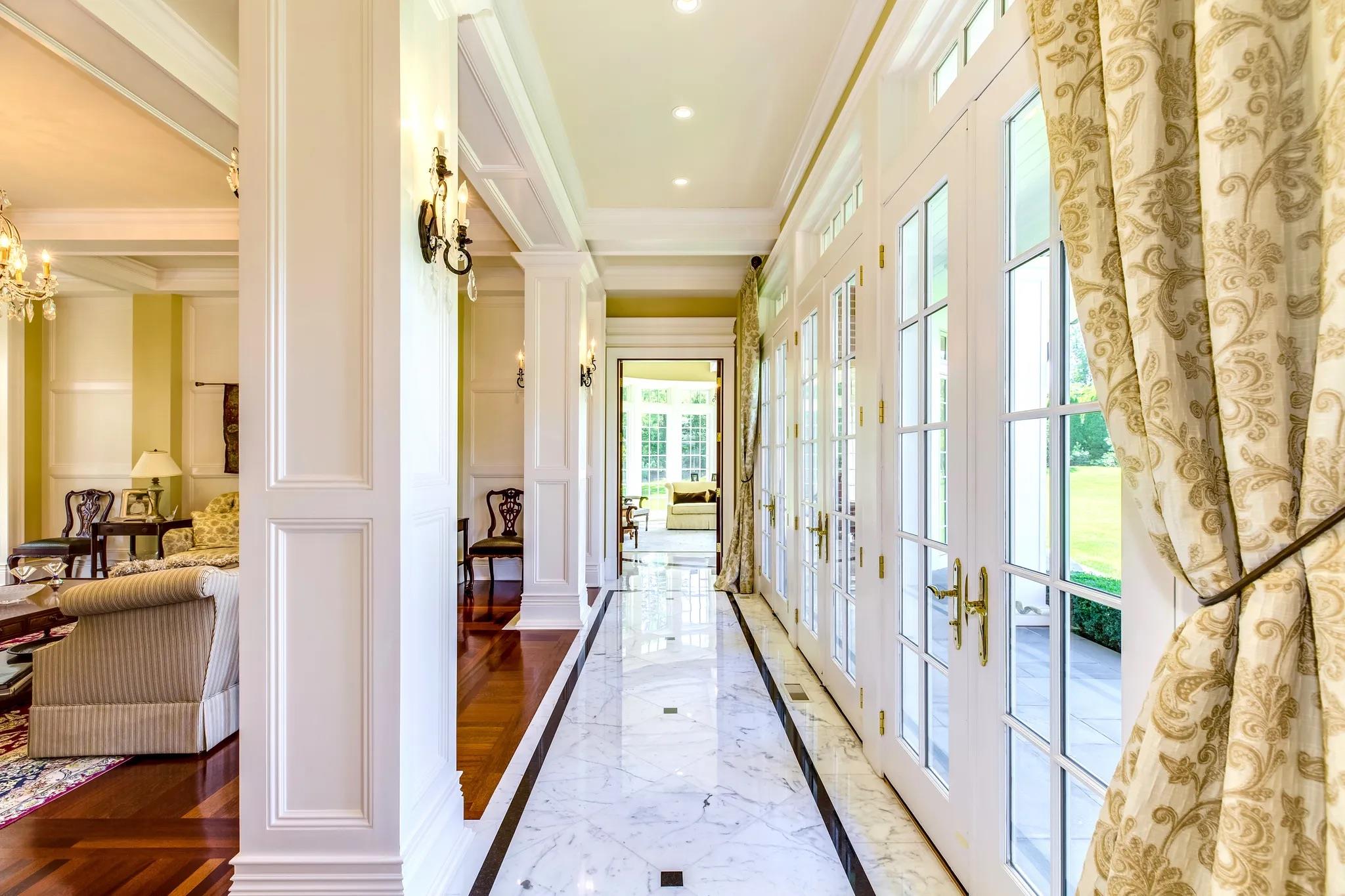 11 Dupont Court Brookville Brookville NY 11548