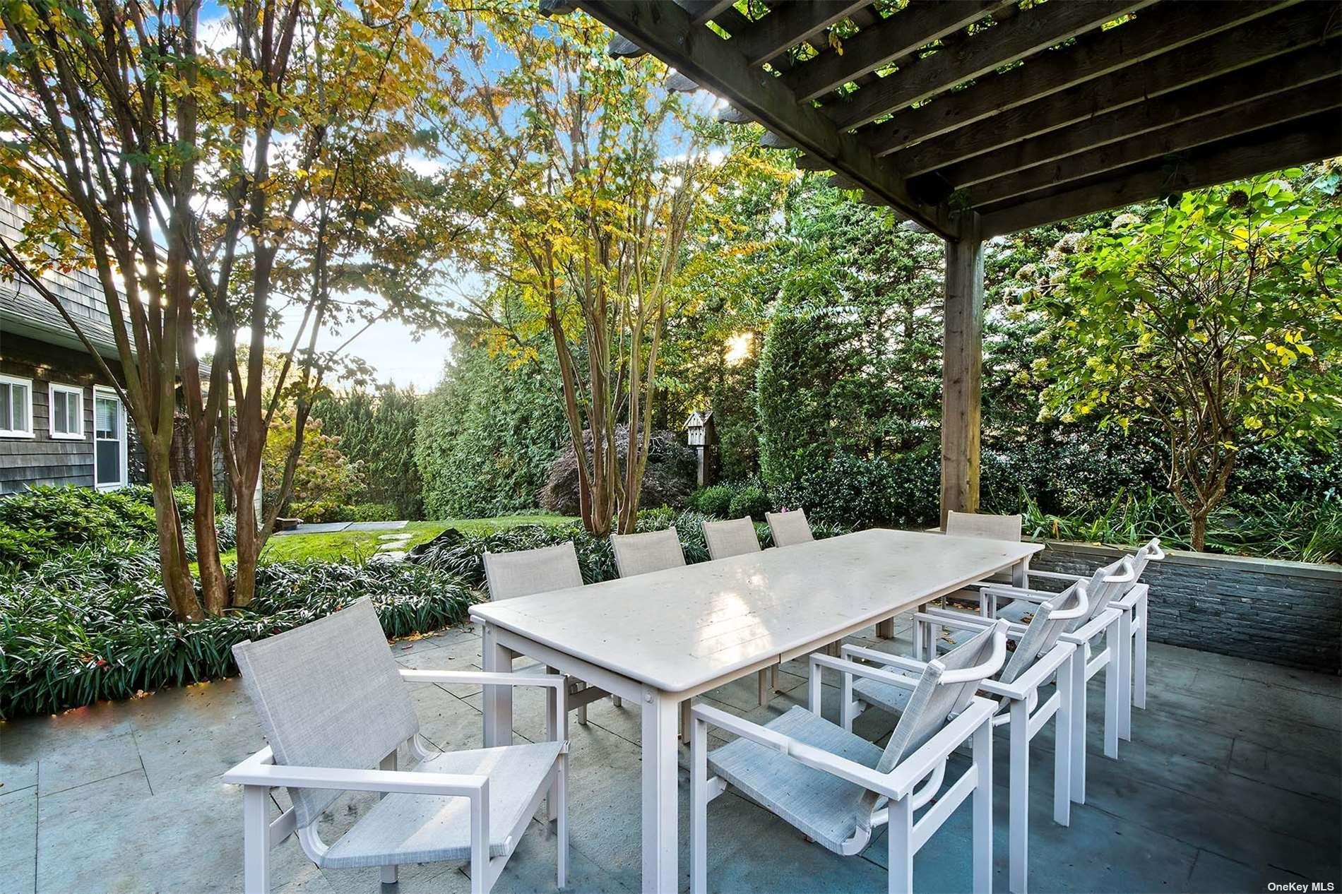 7 Miller Lane East Hampton East Hampton, NY 11937