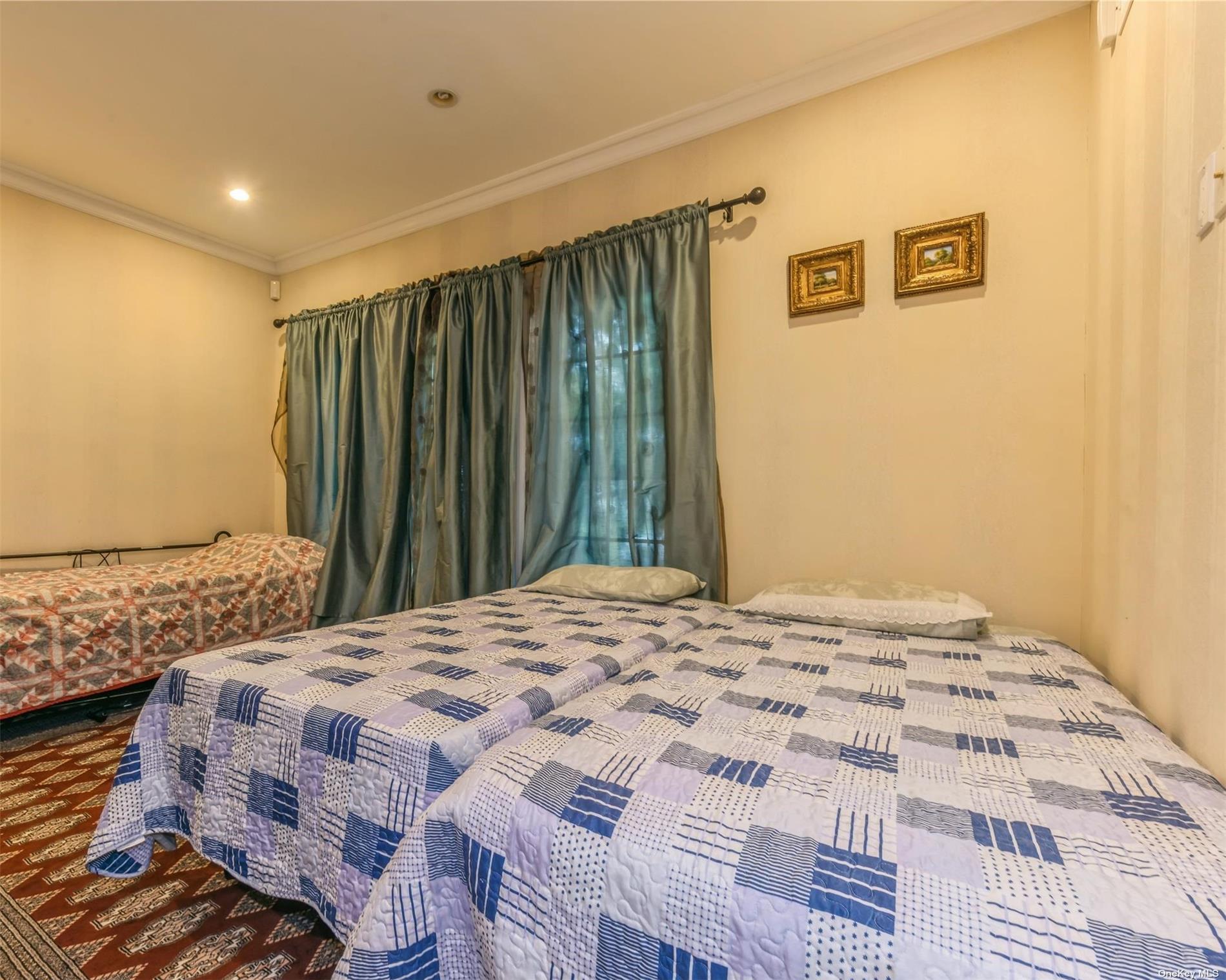 106 Willow Road Woodsburgh Woodsburgh, NY 11598