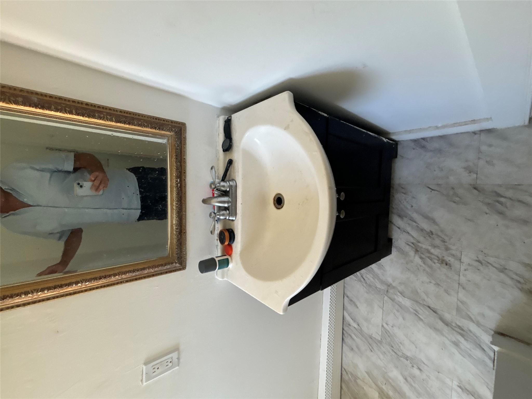 39 Halsey Avenue Southampton Southampton, NY 11968