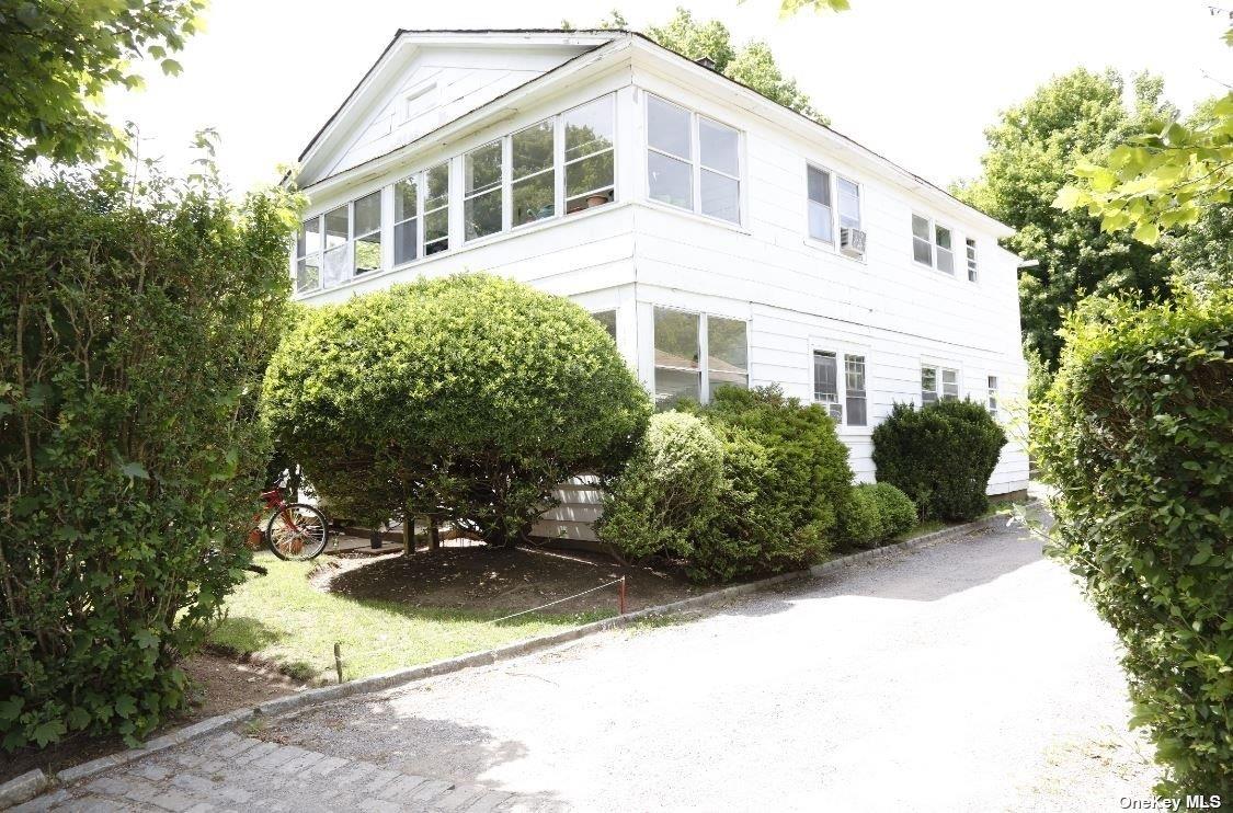 39 Halsey Avenue Southampton Southampton, NY 11968