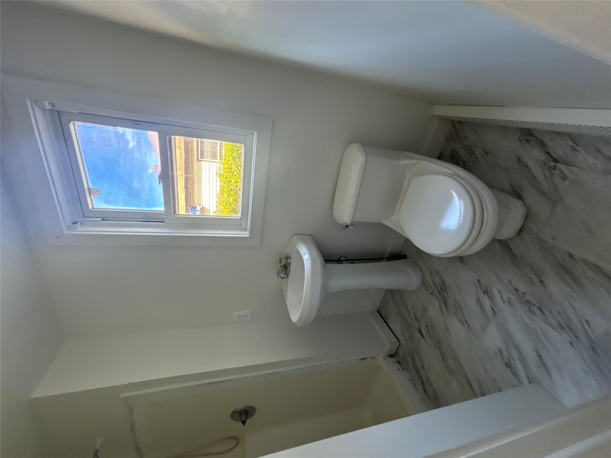 39 Halsey Avenue Southampton Southampton, NY 11968