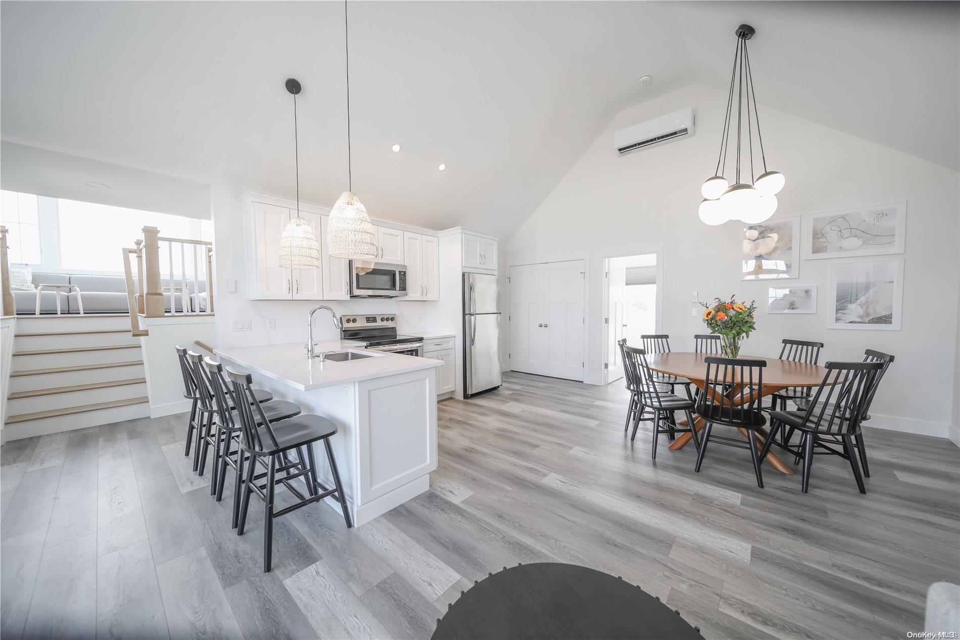 100 East Lighthouse Walk Kismet Kismet, NY 11706