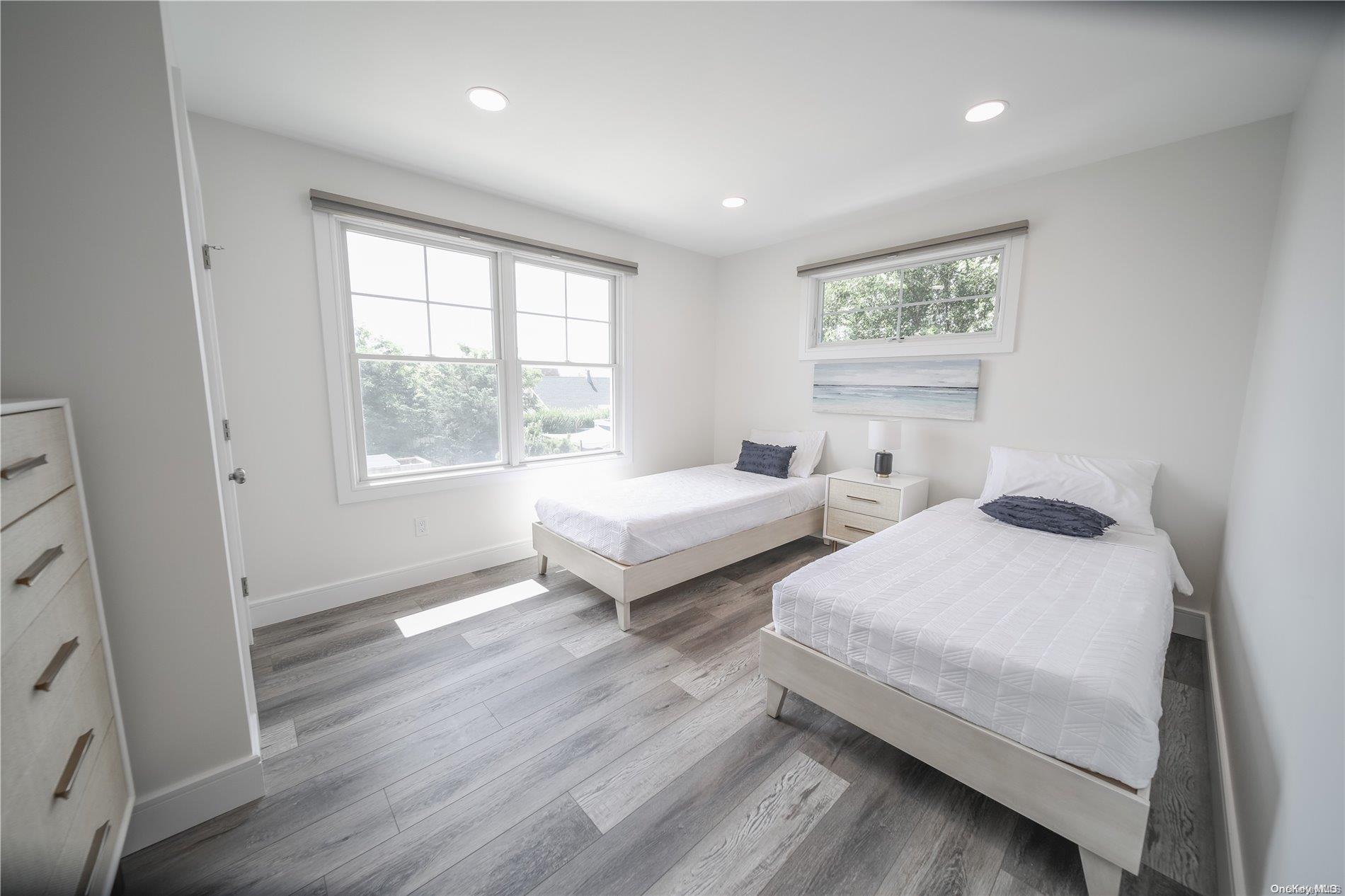 100 East Lighthouse Walk Kismet Kismet, NY 11706