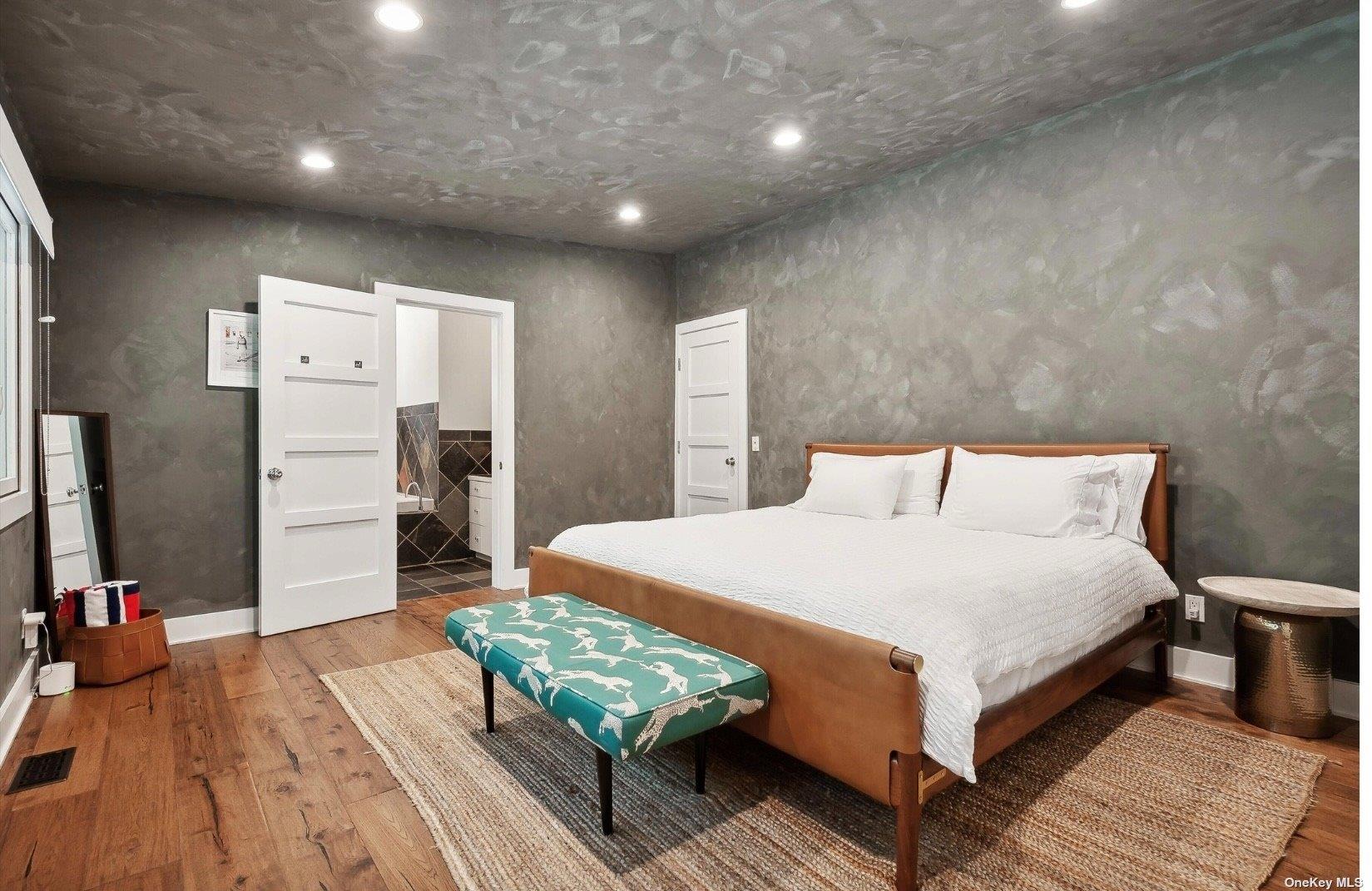 69 Three Mile Harbor Drive East Hampton East Hampton, NY 11937