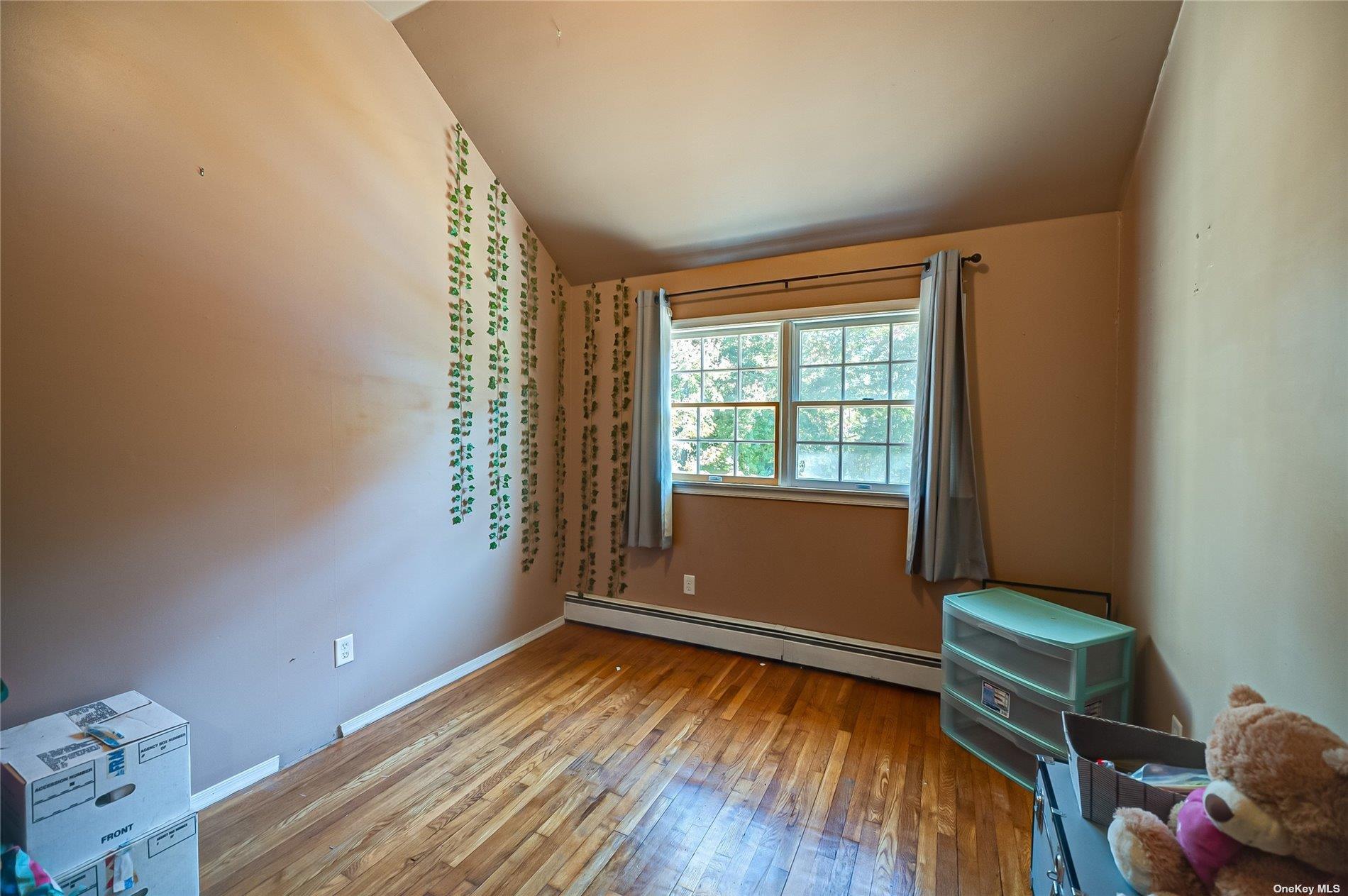 43 Hollins Lane East Islip East Islip, NY 11730