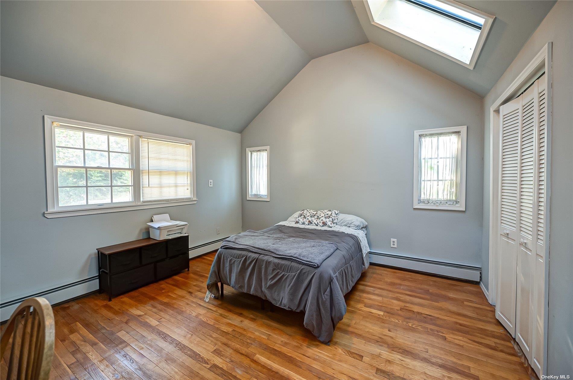 43 Hollins Lane East Islip East Islip, NY 11730