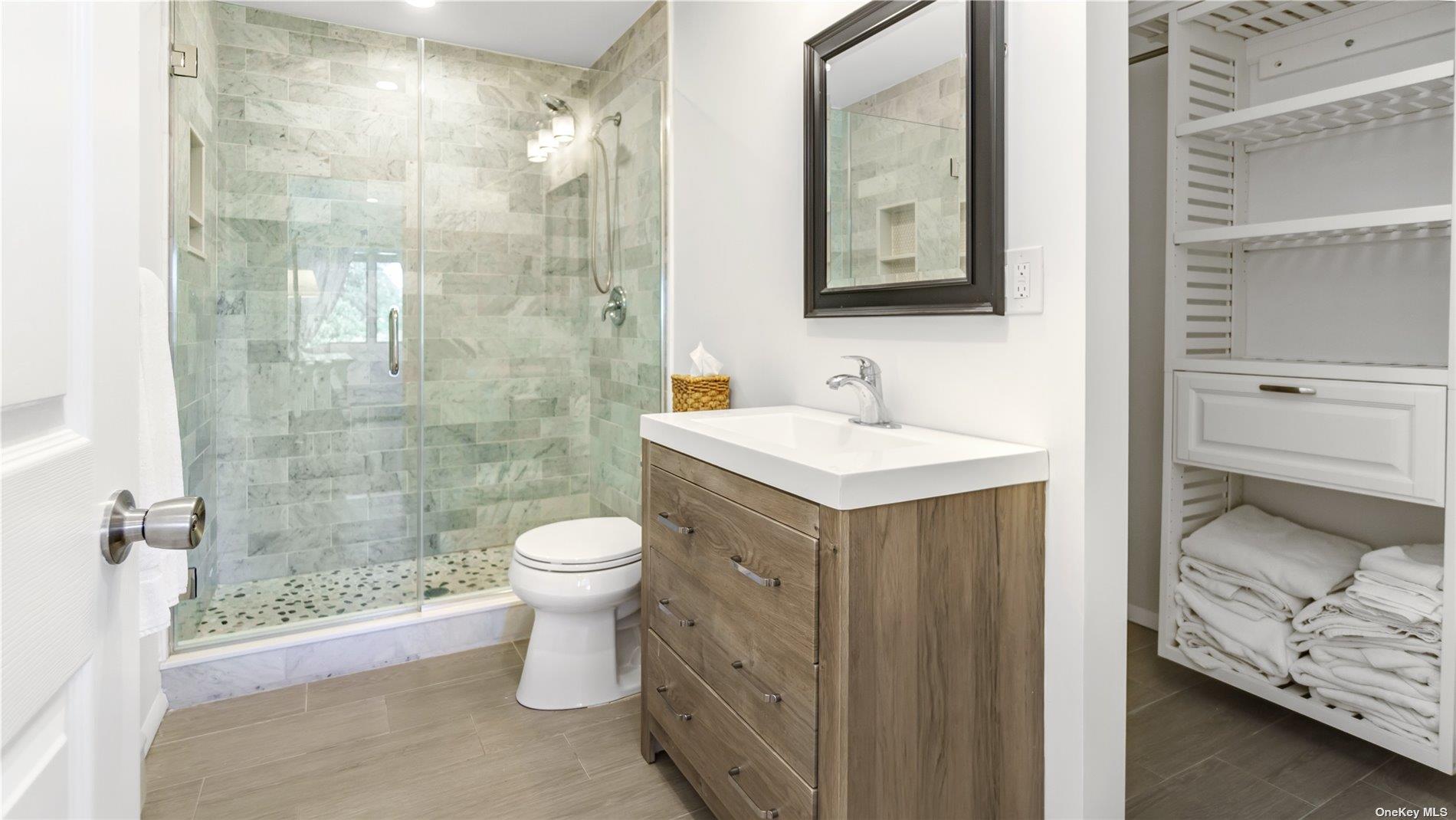 19 Rogers Lane Remsenburg Remsenburg, NY 11960