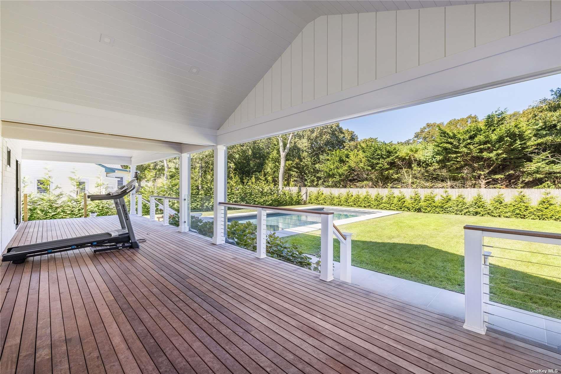 69 School Street Hampton Bays Hampton Bays, NY 11946