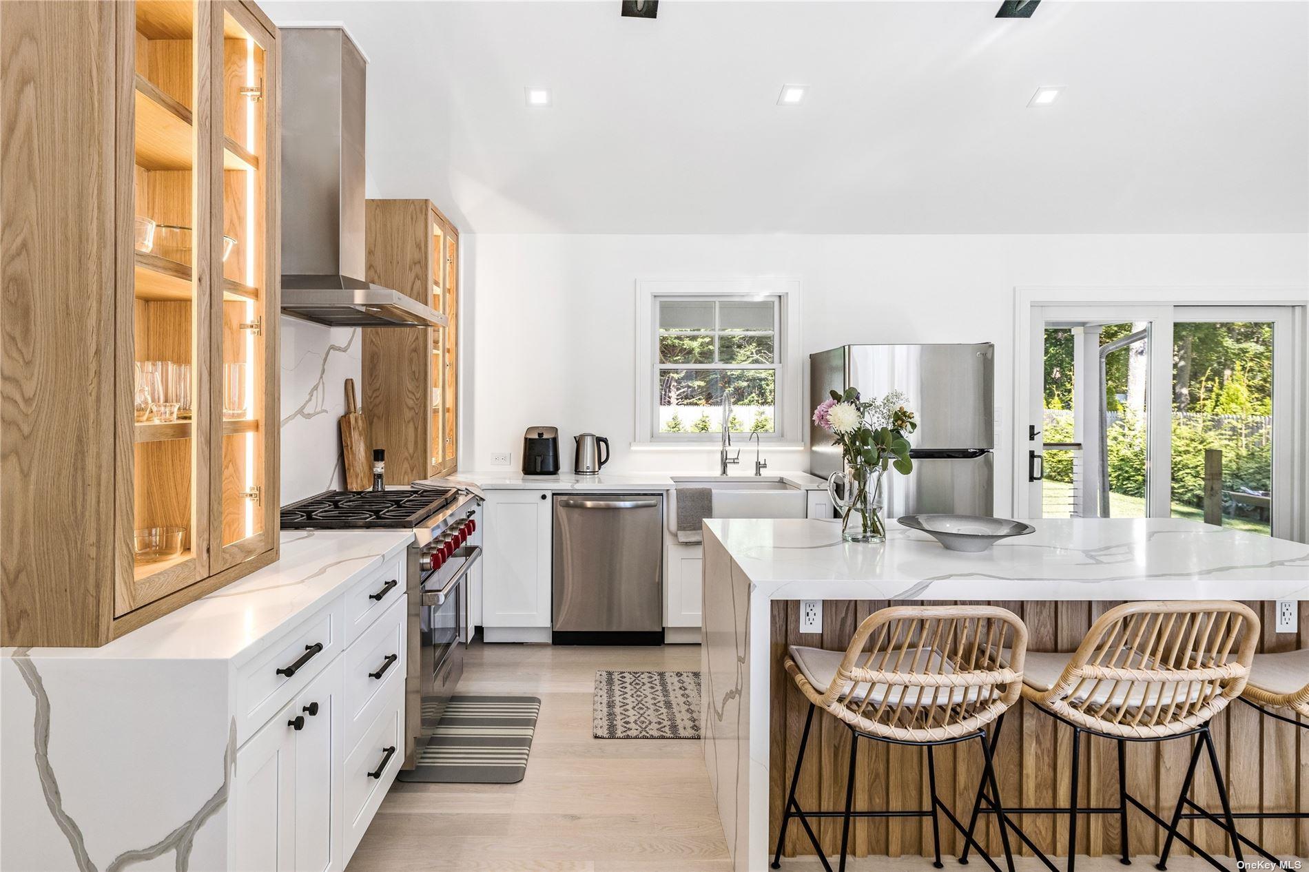 69 School Street Hampton Bays Hampton Bays, NY 11946