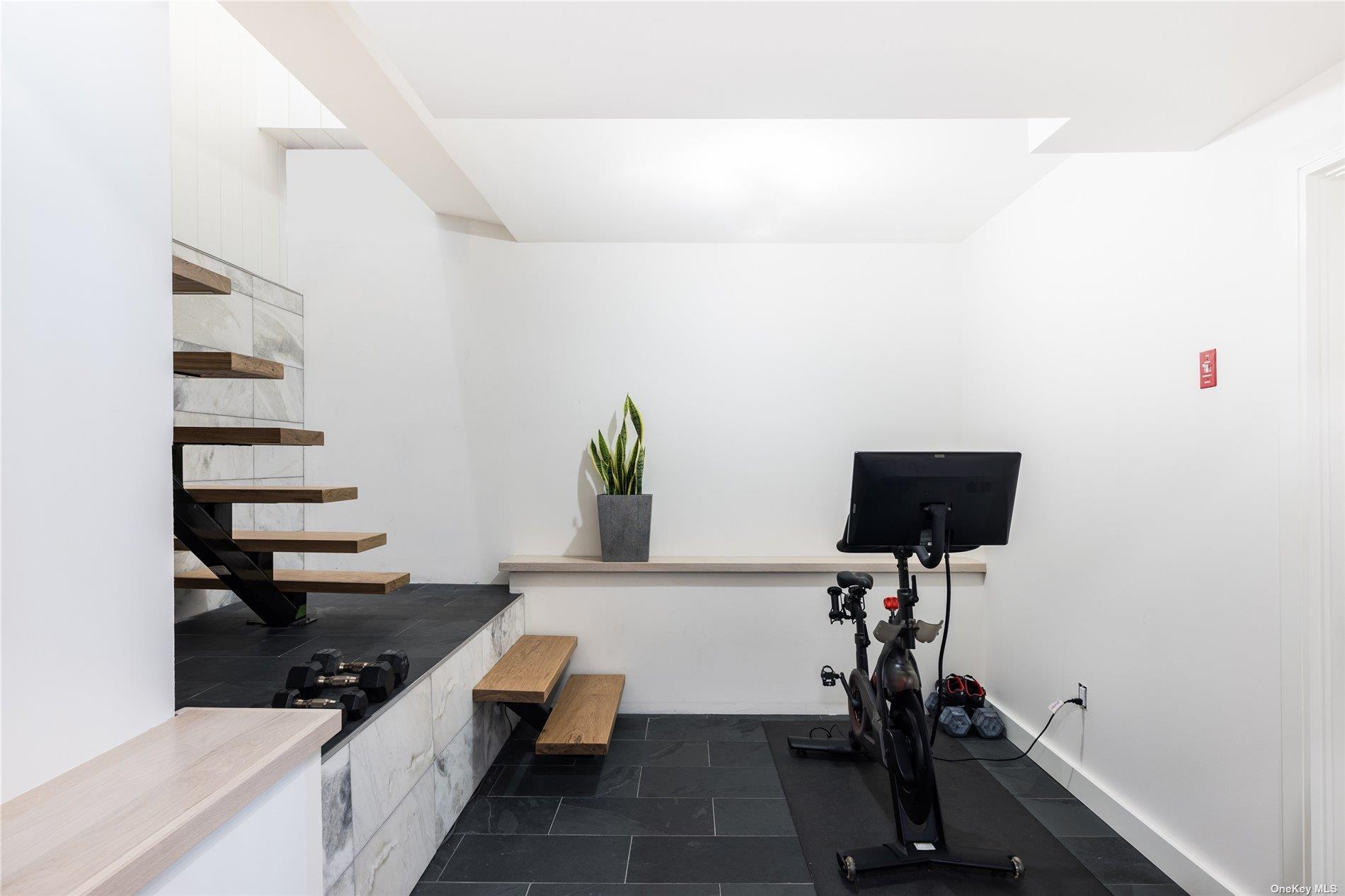 69 School Street Hampton Bays Hampton Bays, NY 11946