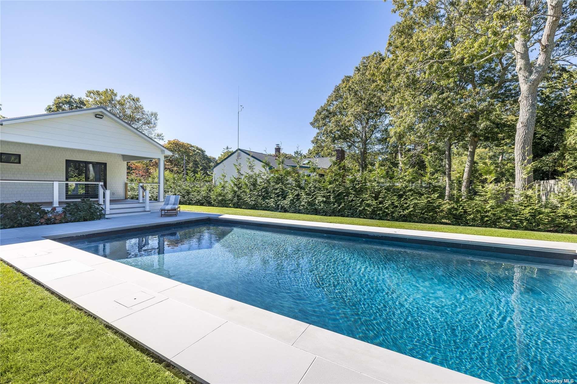 69 School Street Hampton Bays Hampton Bays, NY 11946