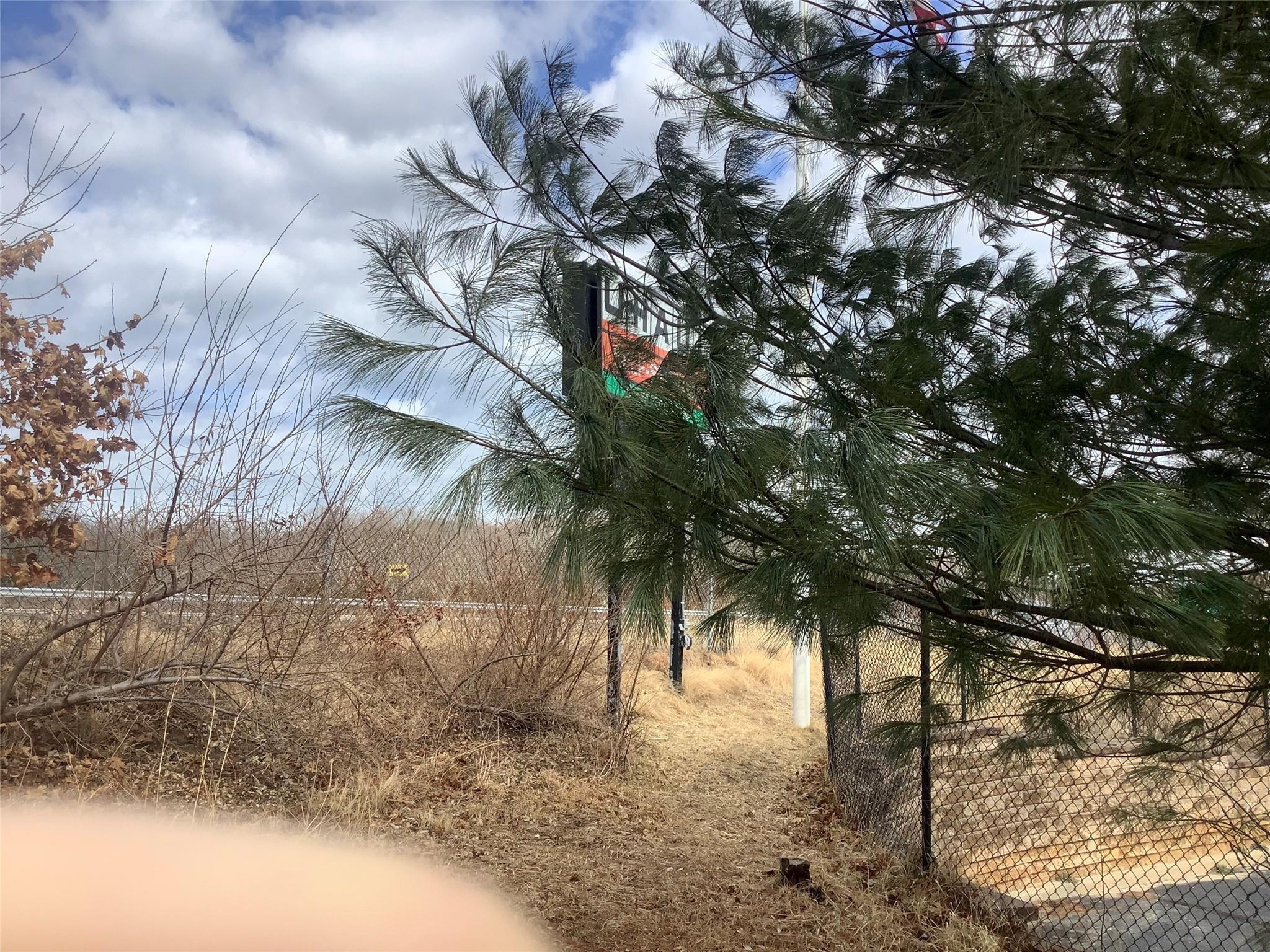 (Left of 2080 River Road) River Road Calverton Calverton, NY 11933