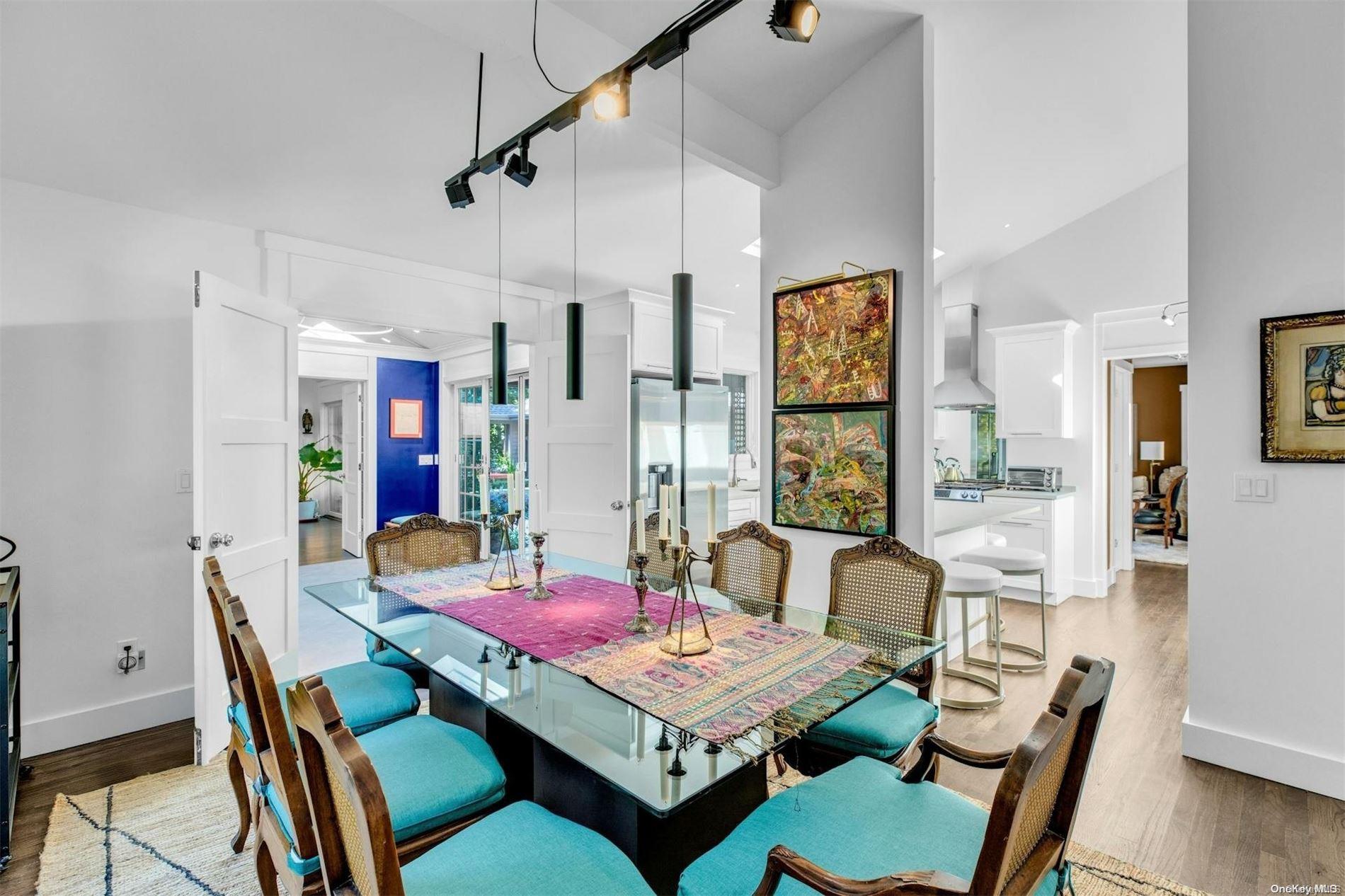 16 Rsmorw Court Hampton Bays Hampton Bays NY 11946