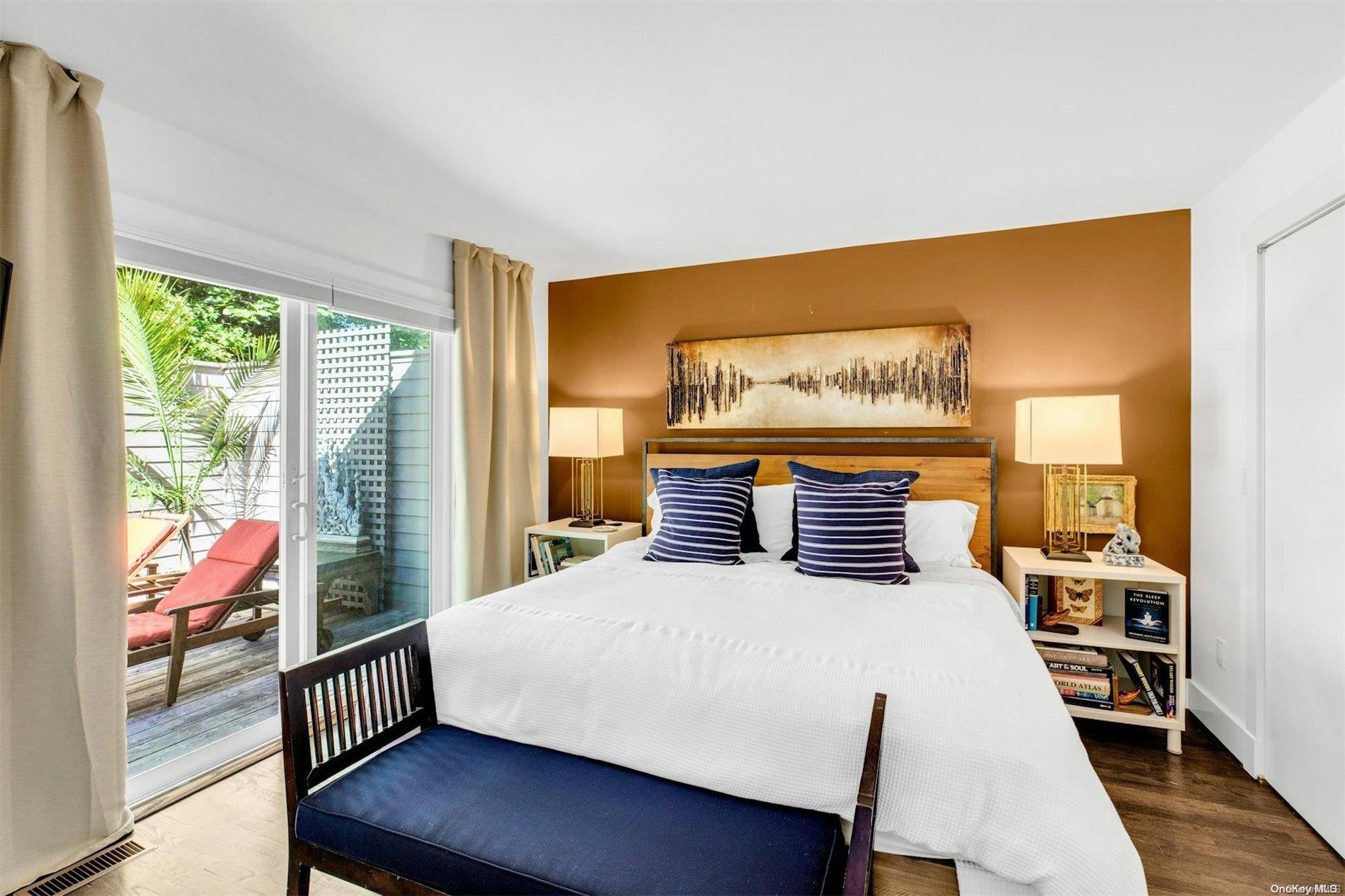 16 Rsmorw Court Hampton Bays Hampton Bays NY 11946