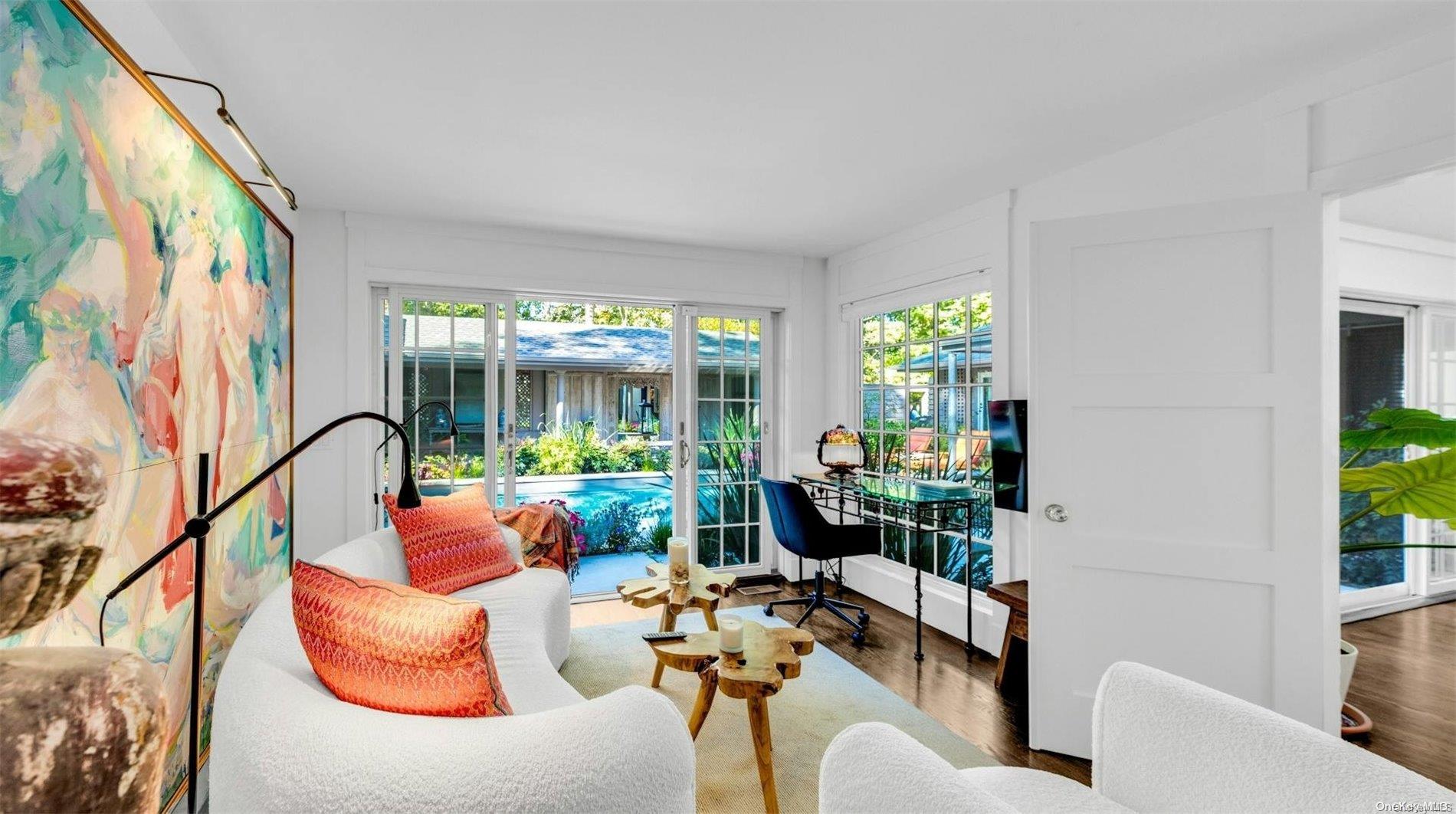 16 Rsmorw Court Hampton Bays Hampton Bays NY 11946