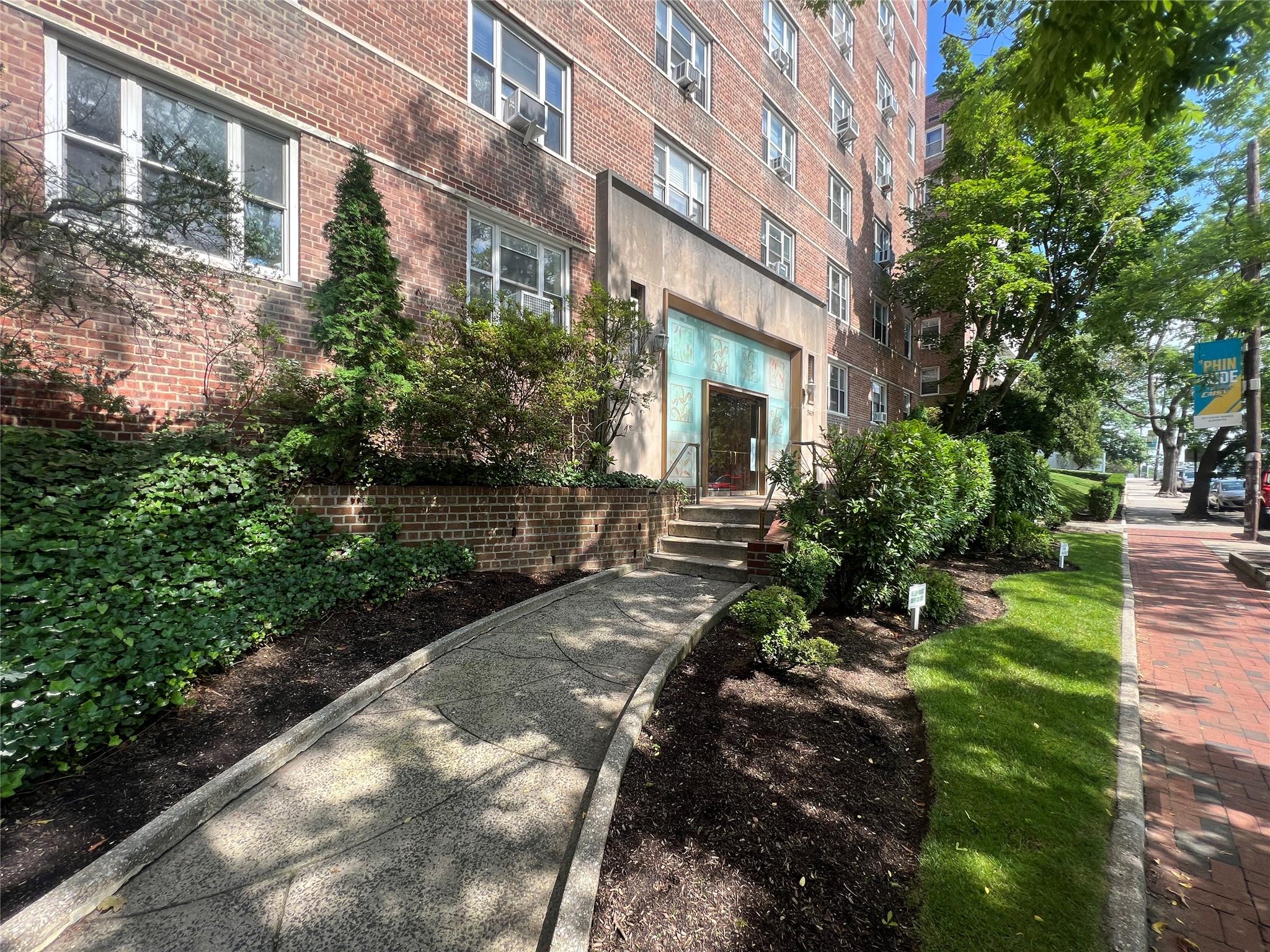 5601 Riverdale Avenue D1 Bronx, NY 10471