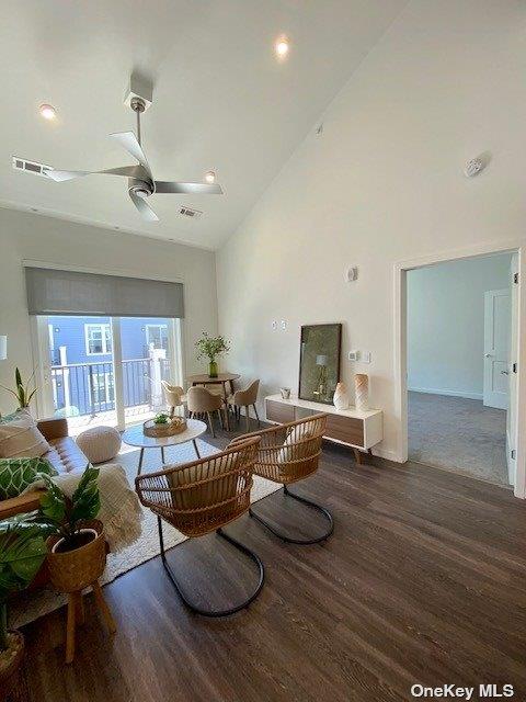 116 Searing Avenue PH410 Mineola Mineola, NY 11501