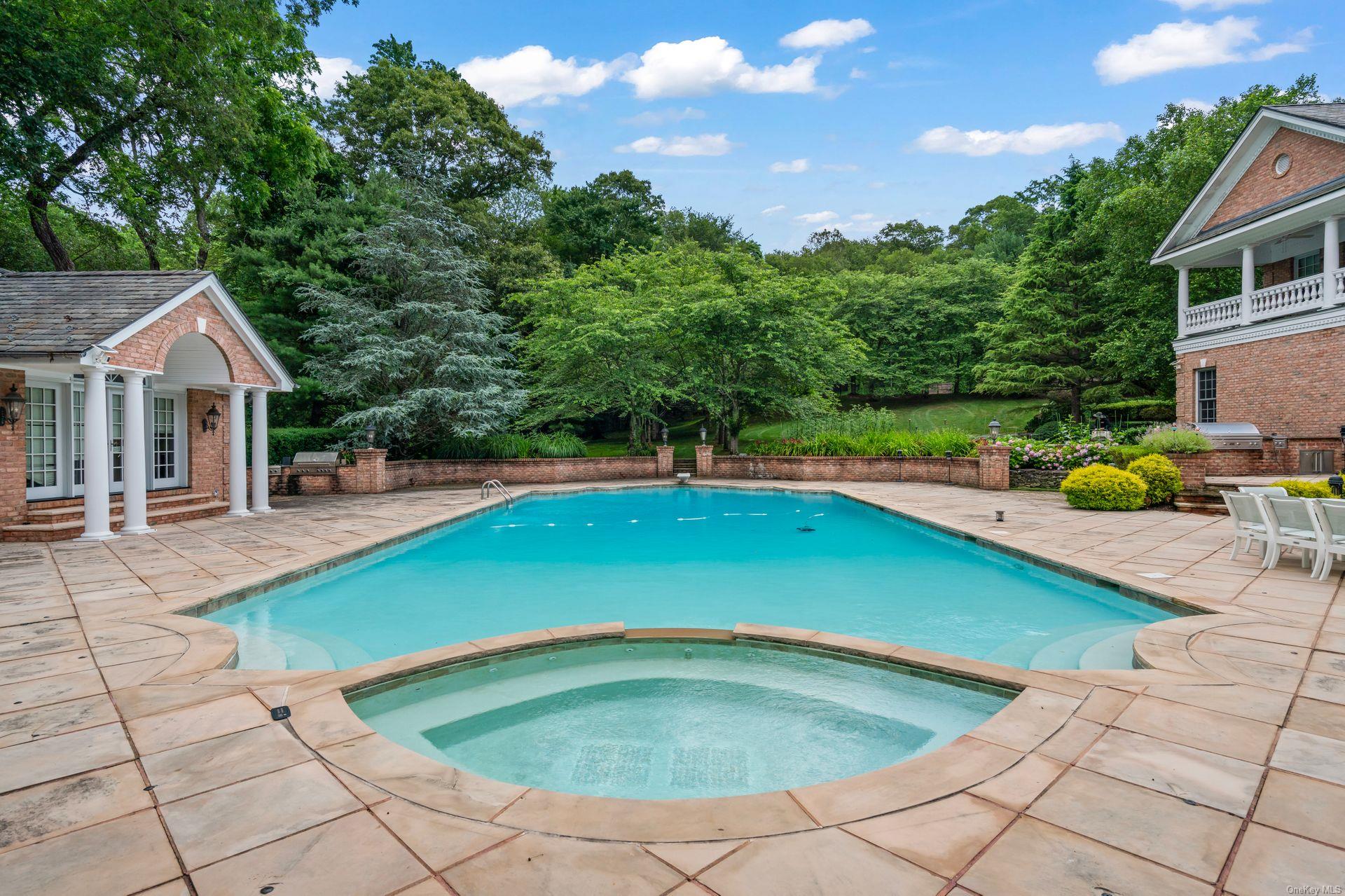 660 Chicken Valley Road Matinecock Matinecock, NY 11560