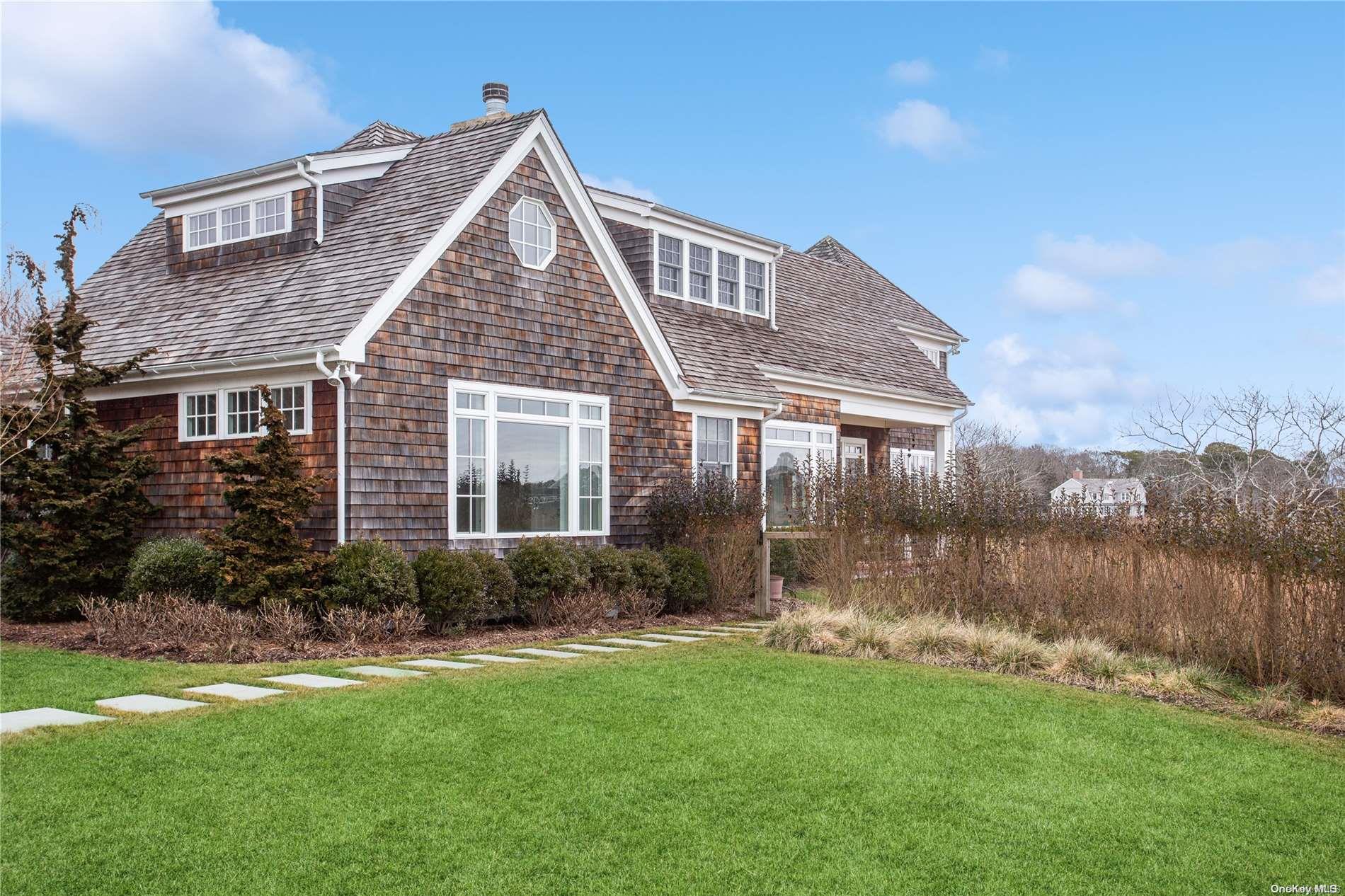 18 Pleasant Avenue Westhampton Westhampton, NY 11977