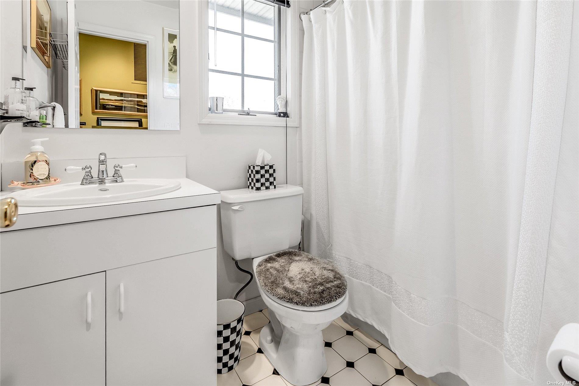 3 PINE GROVE Court Westhampton Westhampton, NY 11977