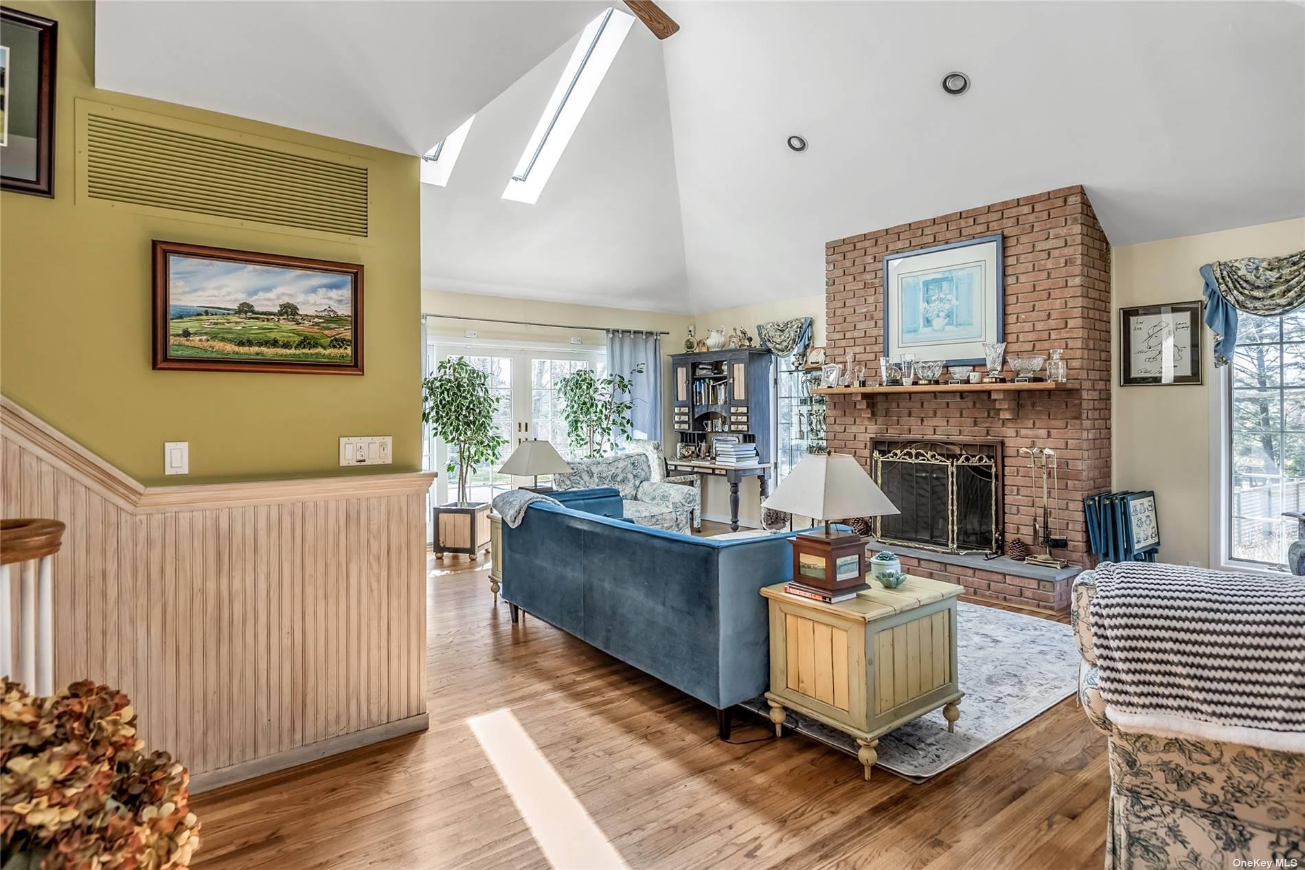 3 PINE GROVE Court Westhampton Westhampton, NY 11977