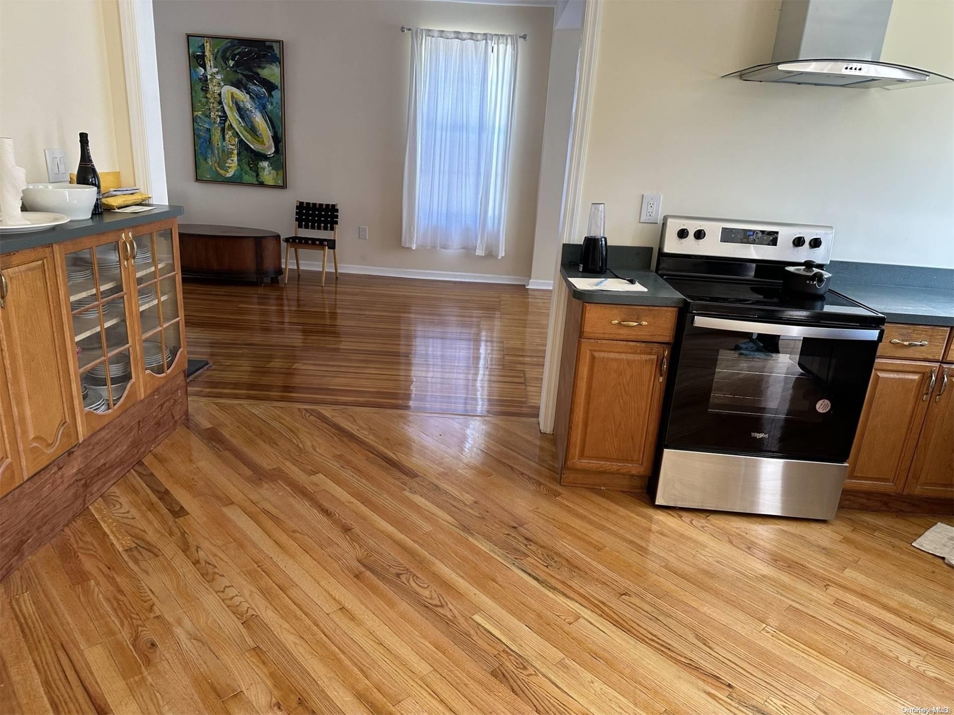 27-01 Bayswater Avenue Far Rockaway Far Rockaway, NY 11691